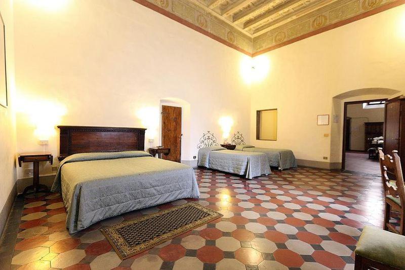 Quadruple Room with Private Bathroom photo 2