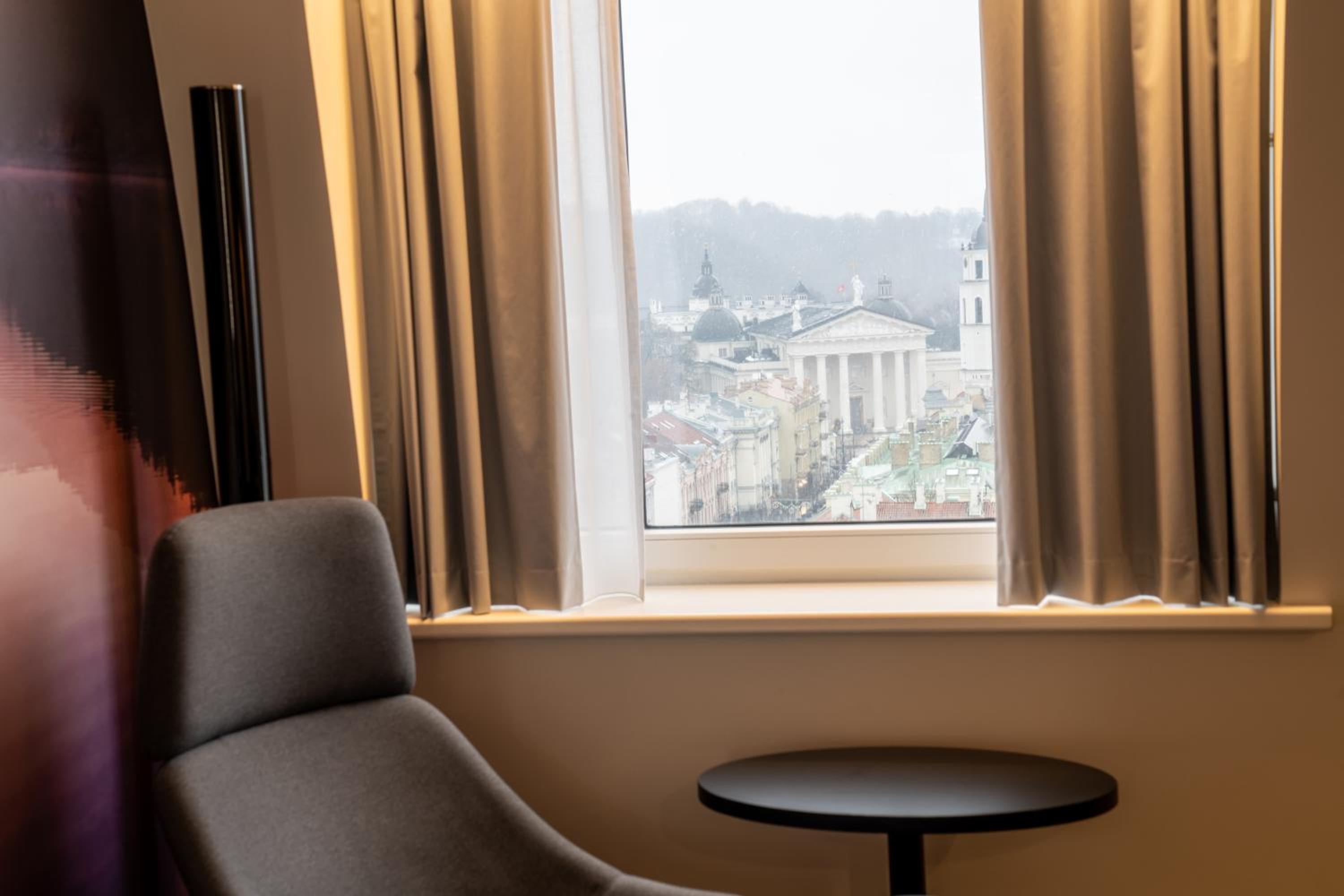 Executive King Room - Photo 3