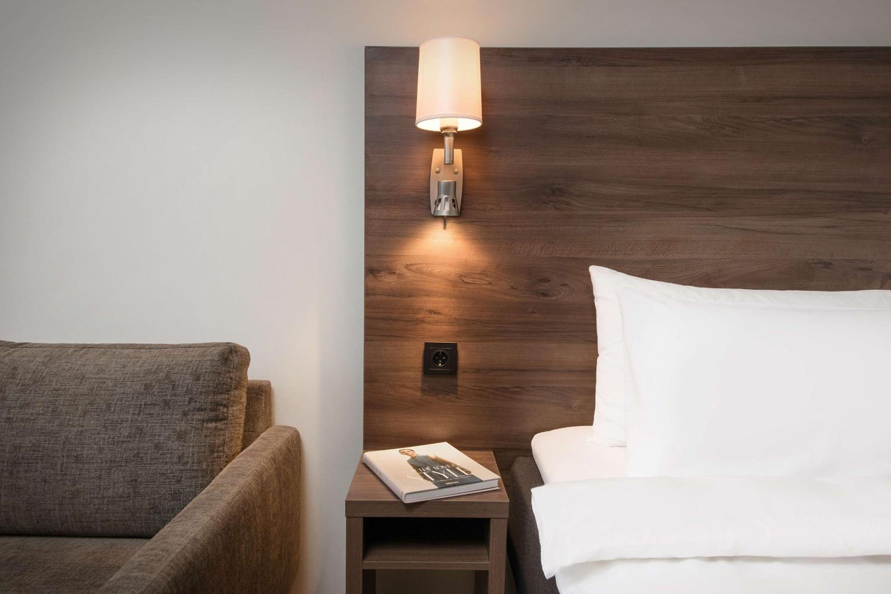 Standard Room - Photo 8