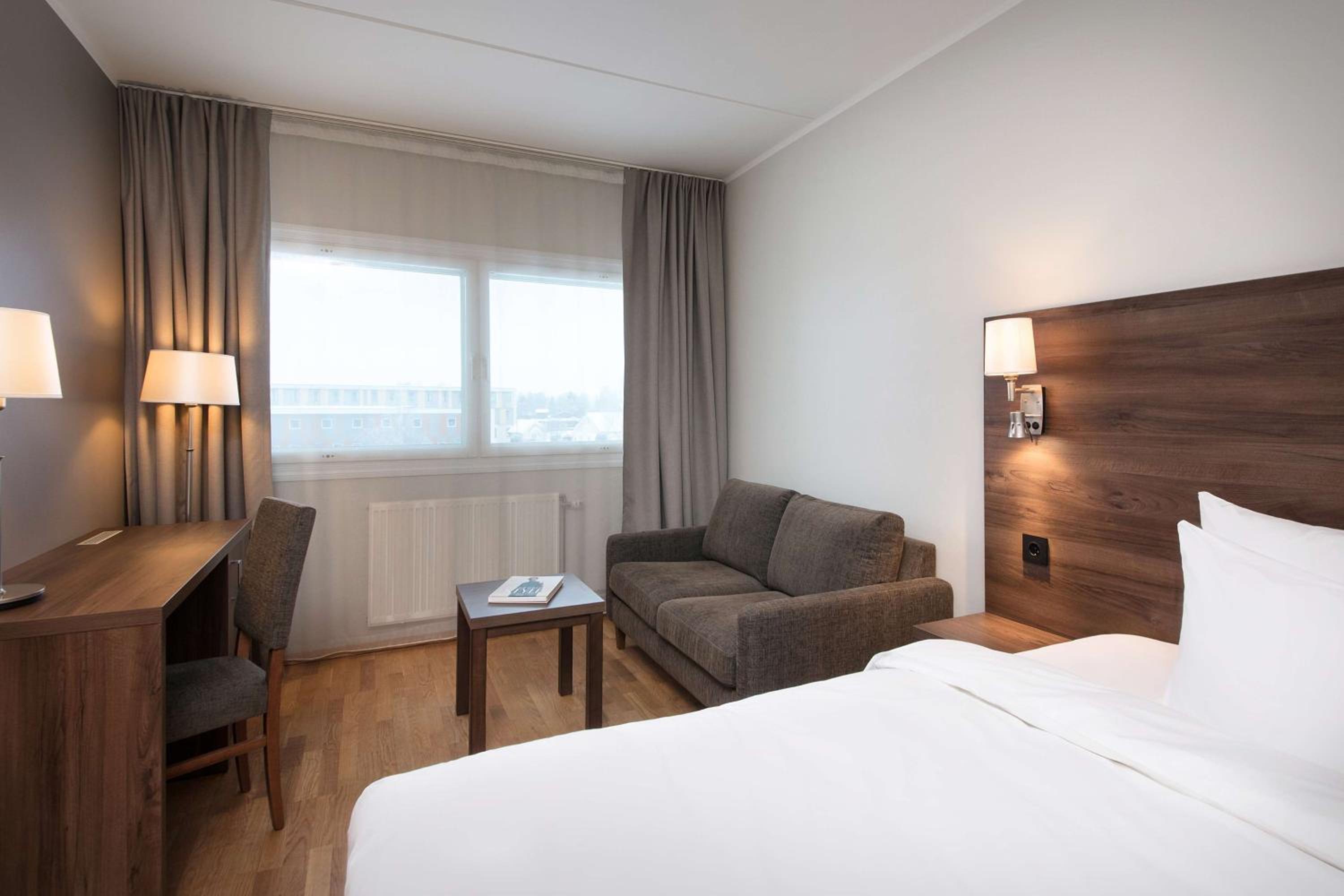 Single Room - Photo 1
