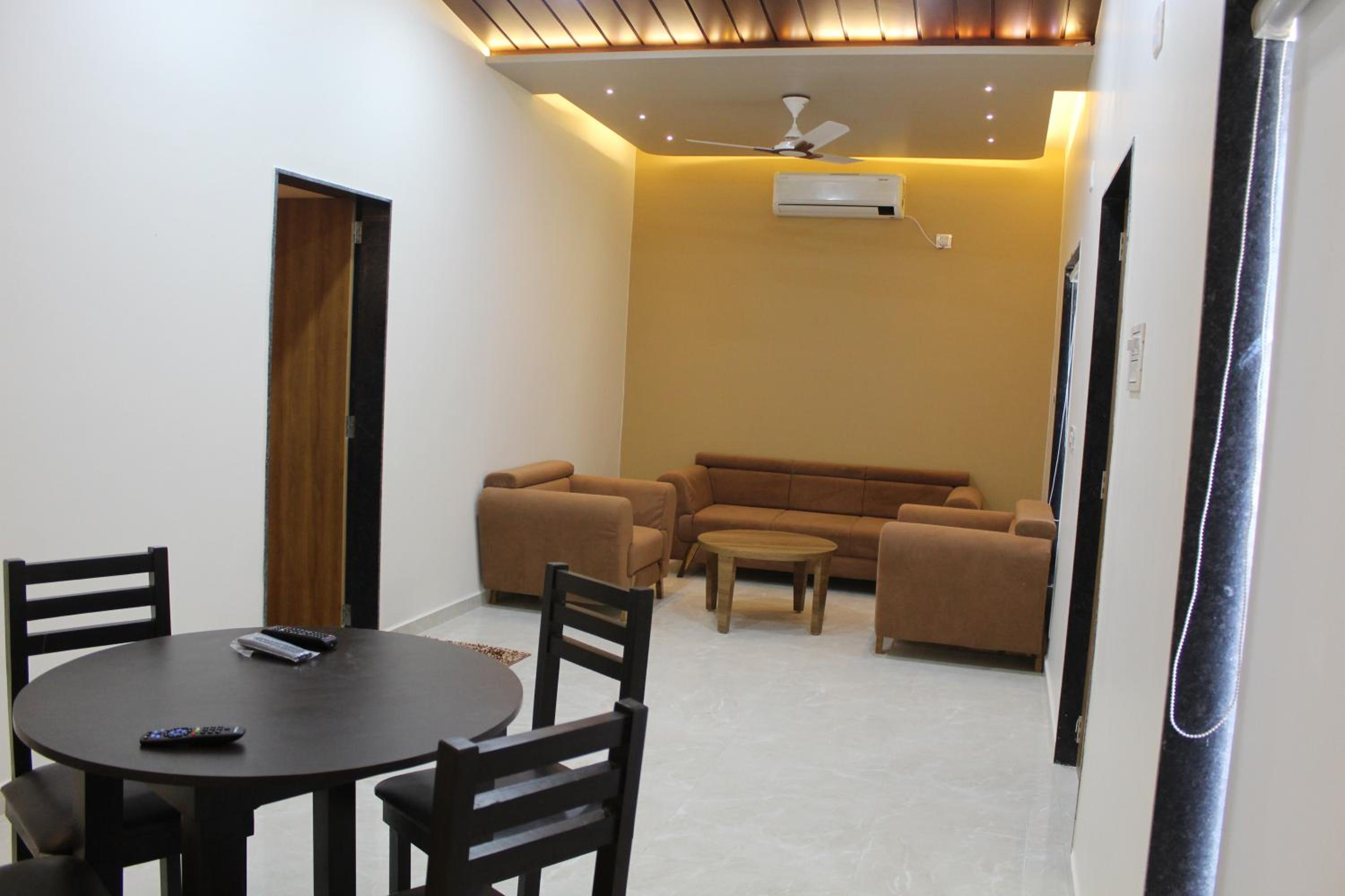 Suite - Photo 5