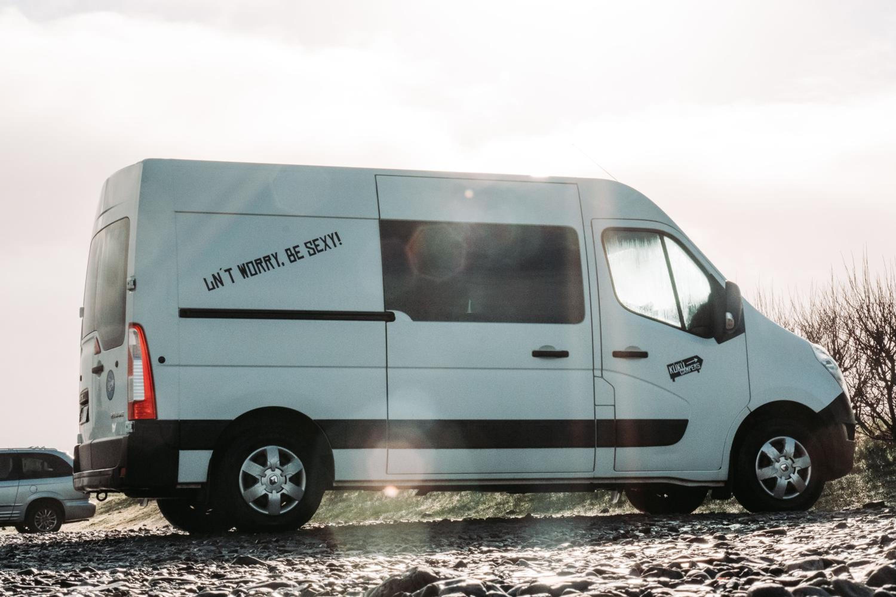 Manual Renault Master C Campervan or similar (with heater)   photo 2