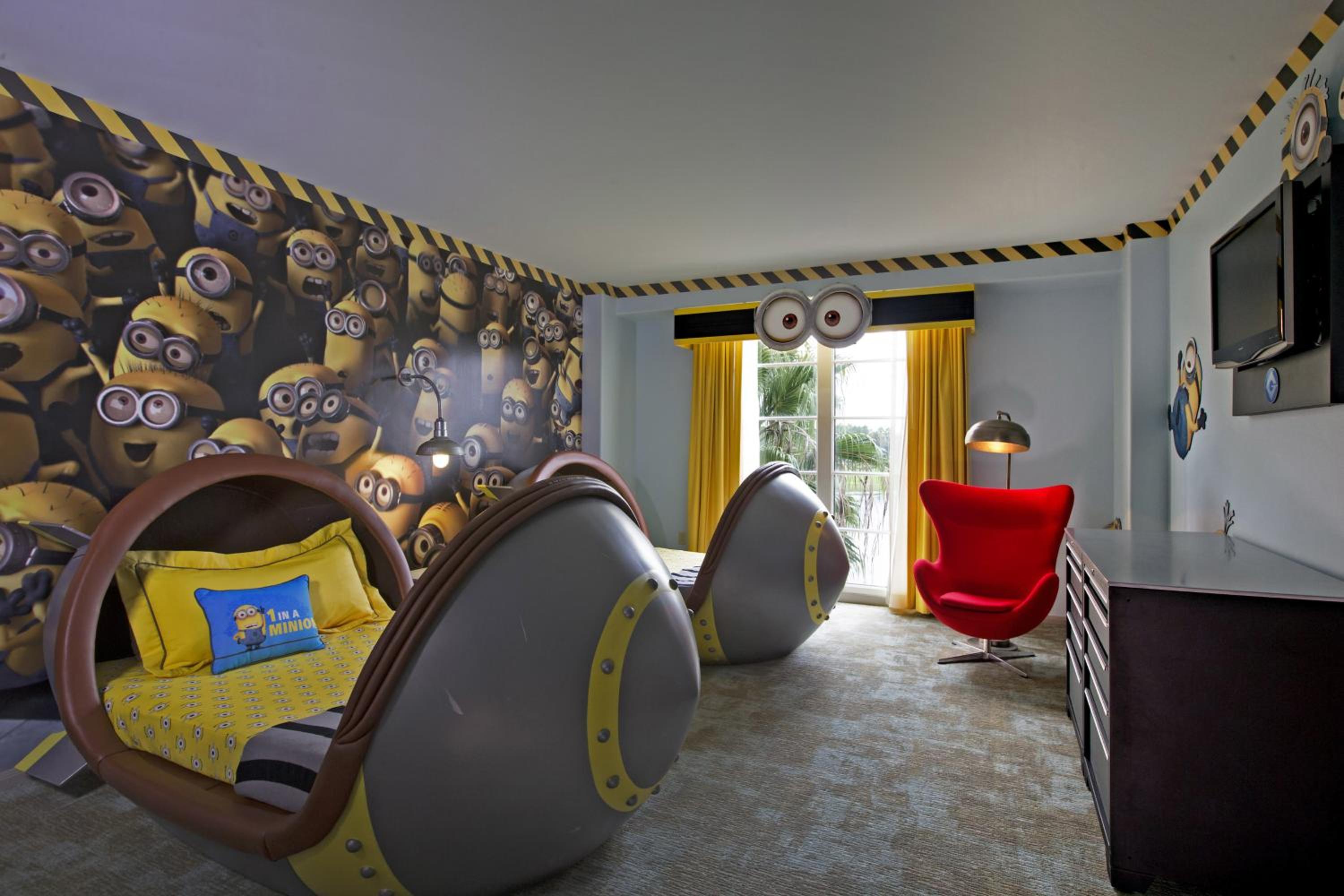 Despicable Me Kids Suite (Includes FREE^ Universal Express Unlimited)