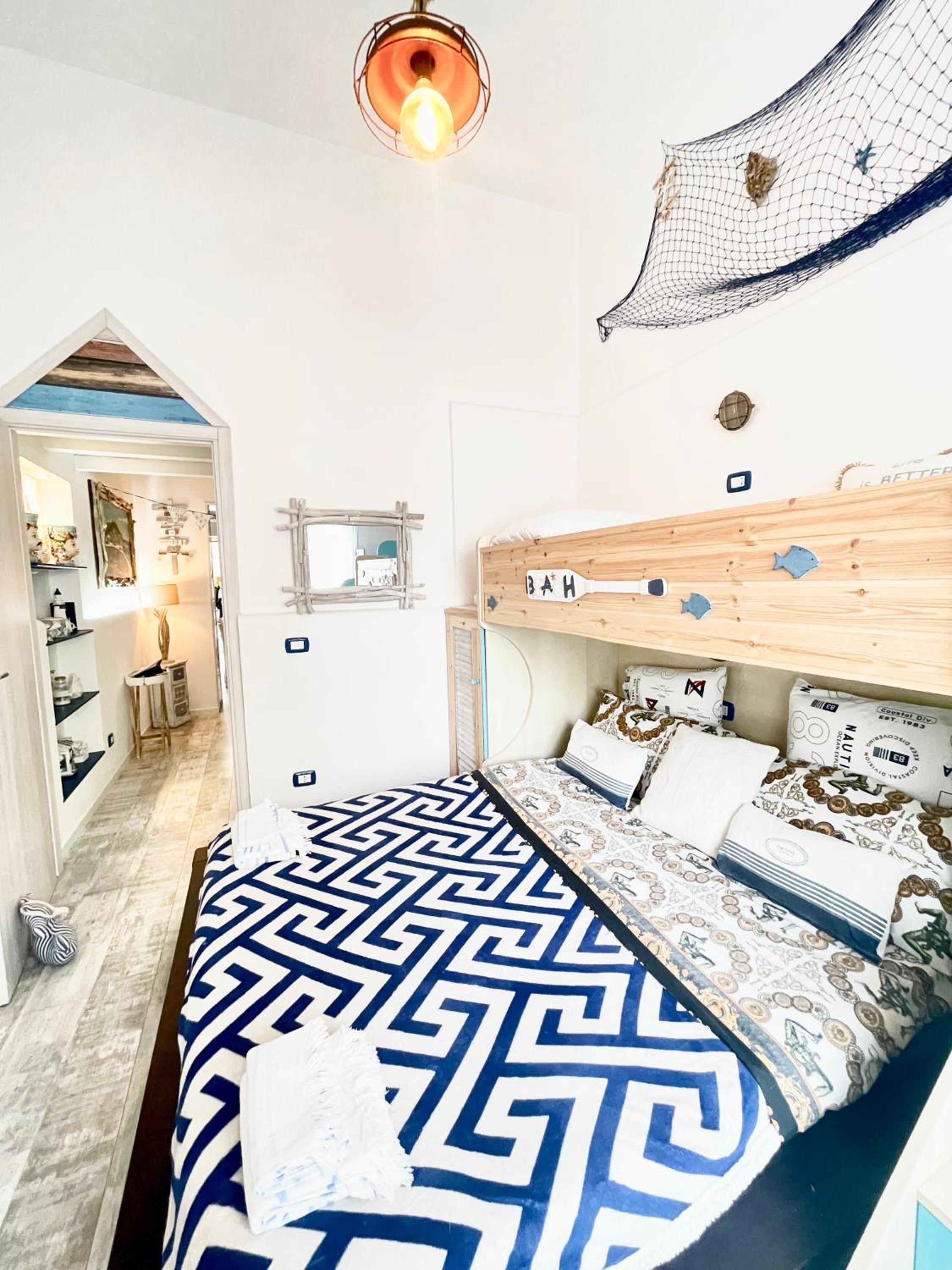 Two-Bedroom House - Photo 1