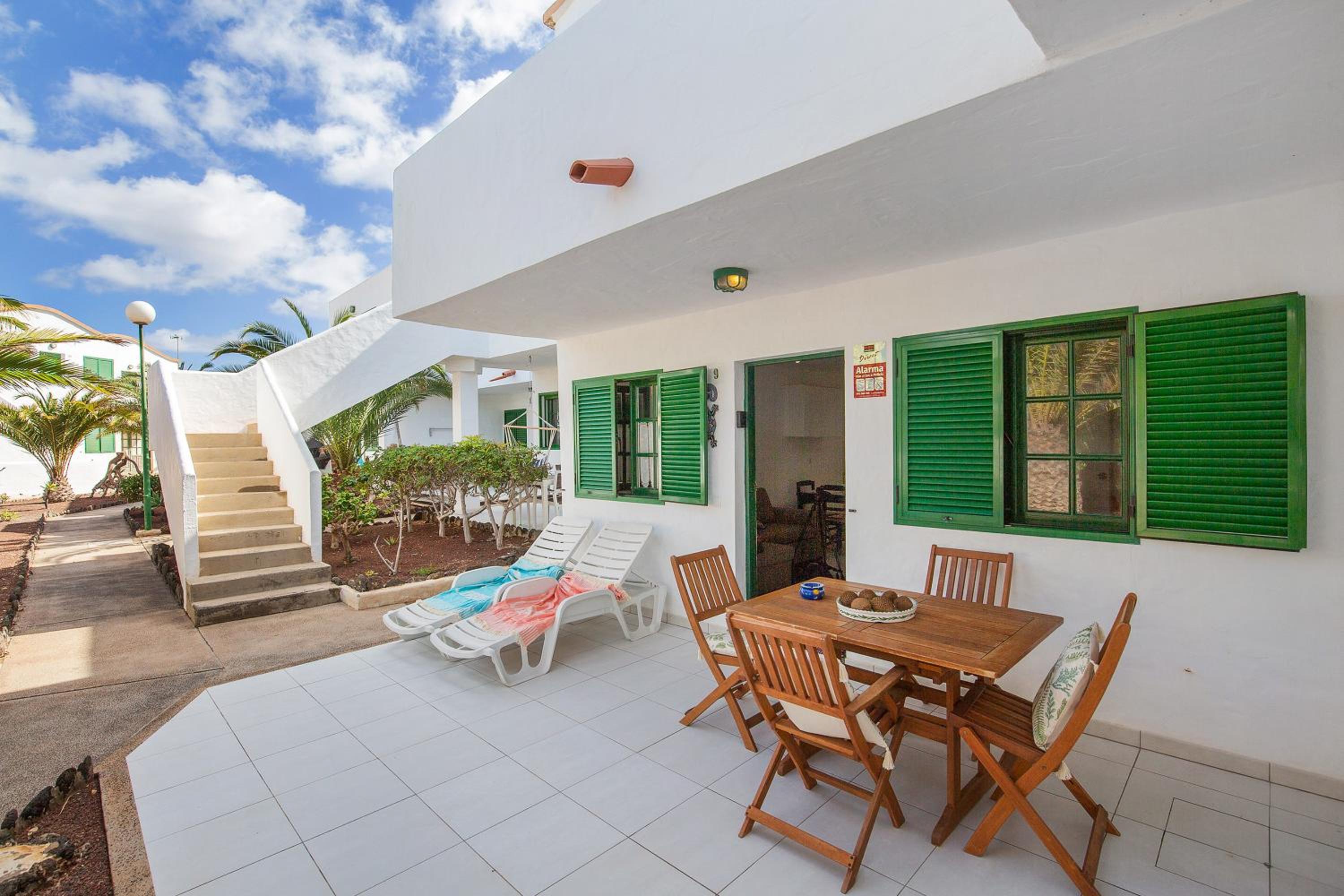 One-Bedroom Apartment - Oceanfront photo 2