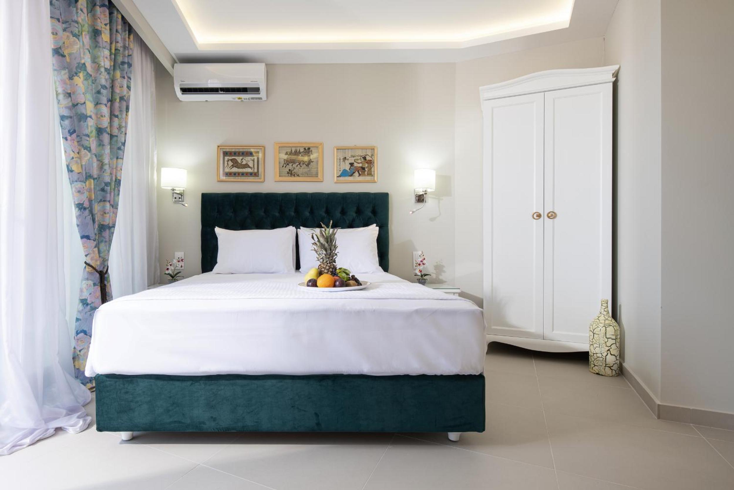 Standard Double Room with Balcony - Photo 1