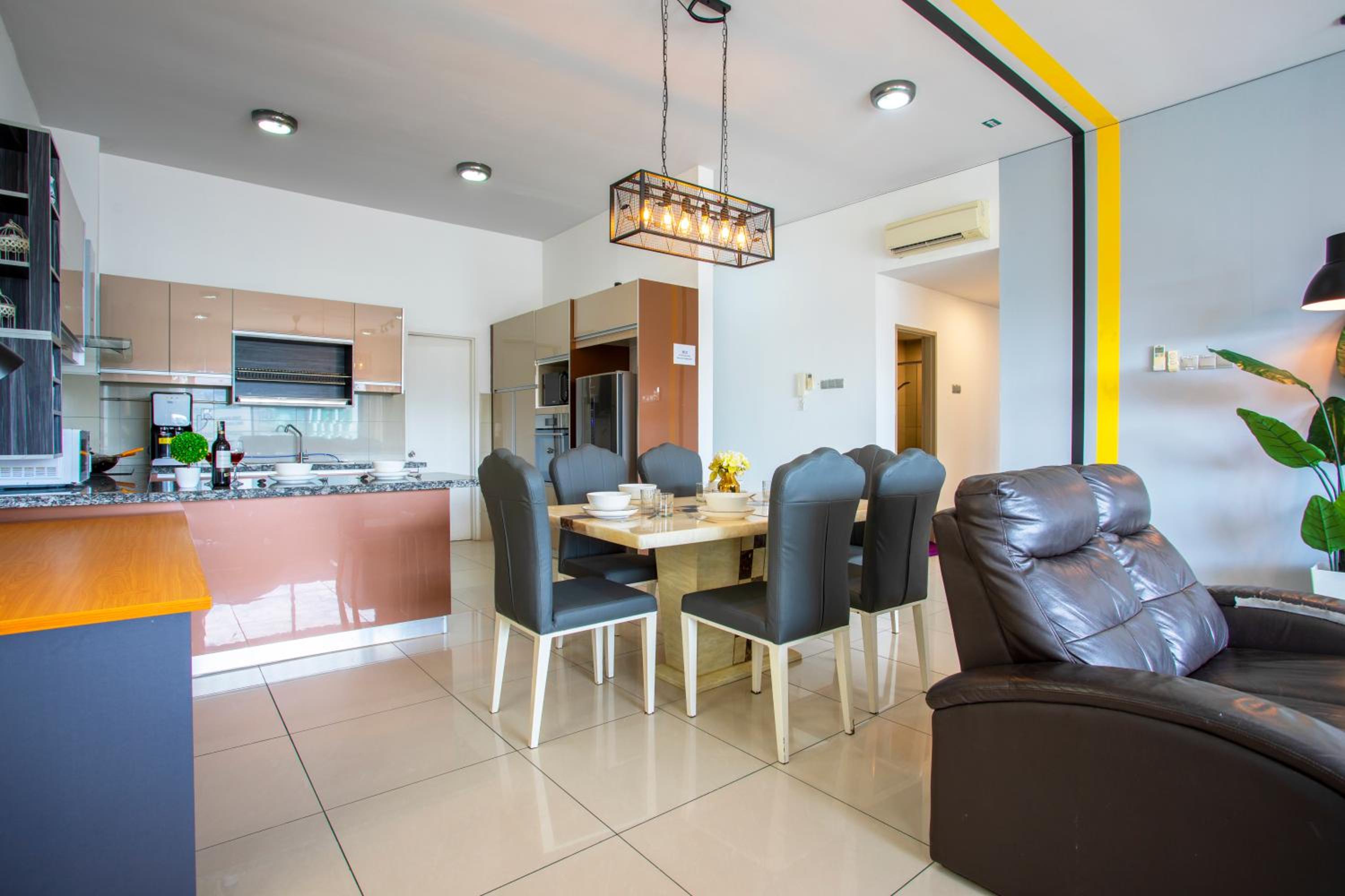 Apartment with Pool View  - Photo 22