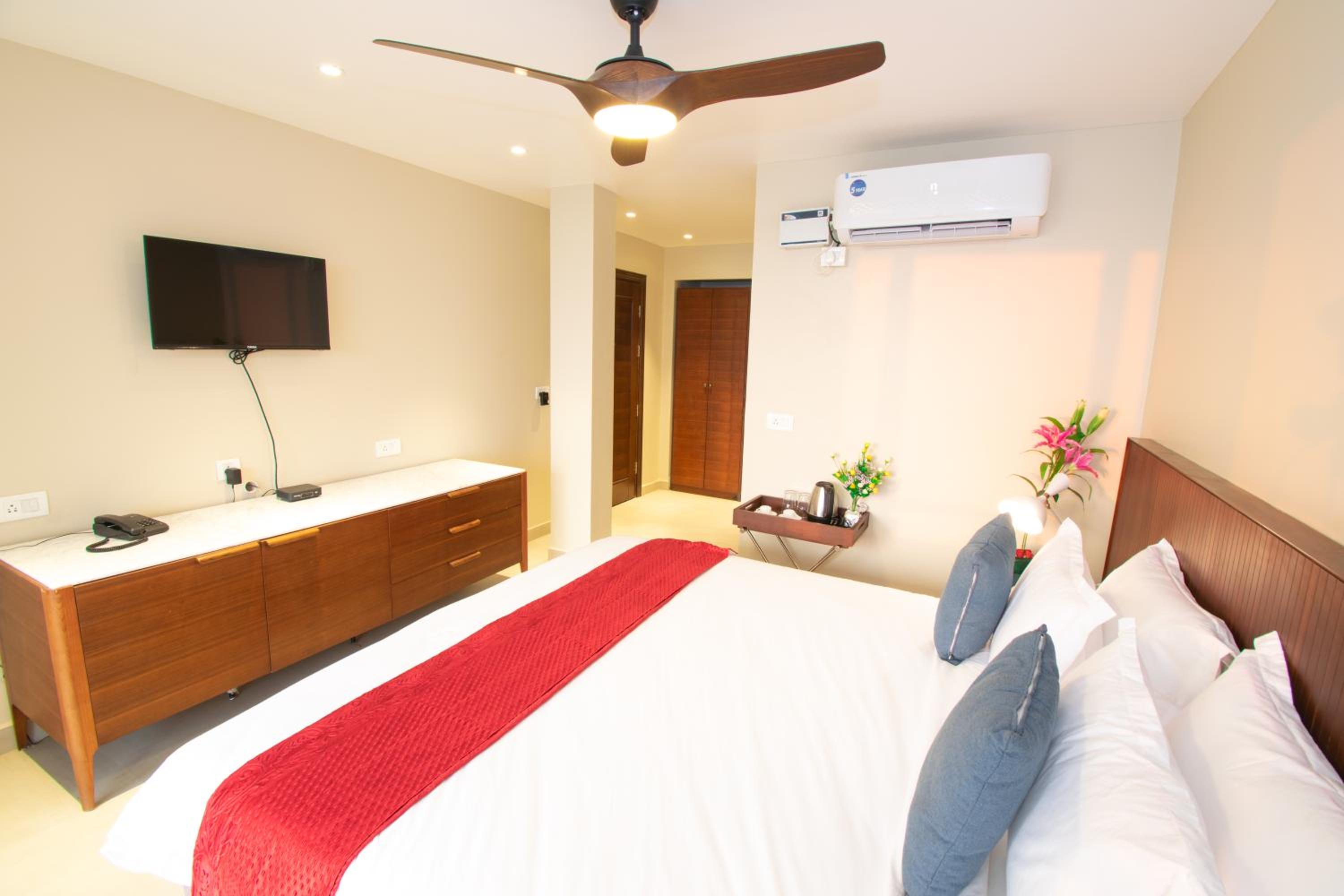 Standard Double Room photo 3