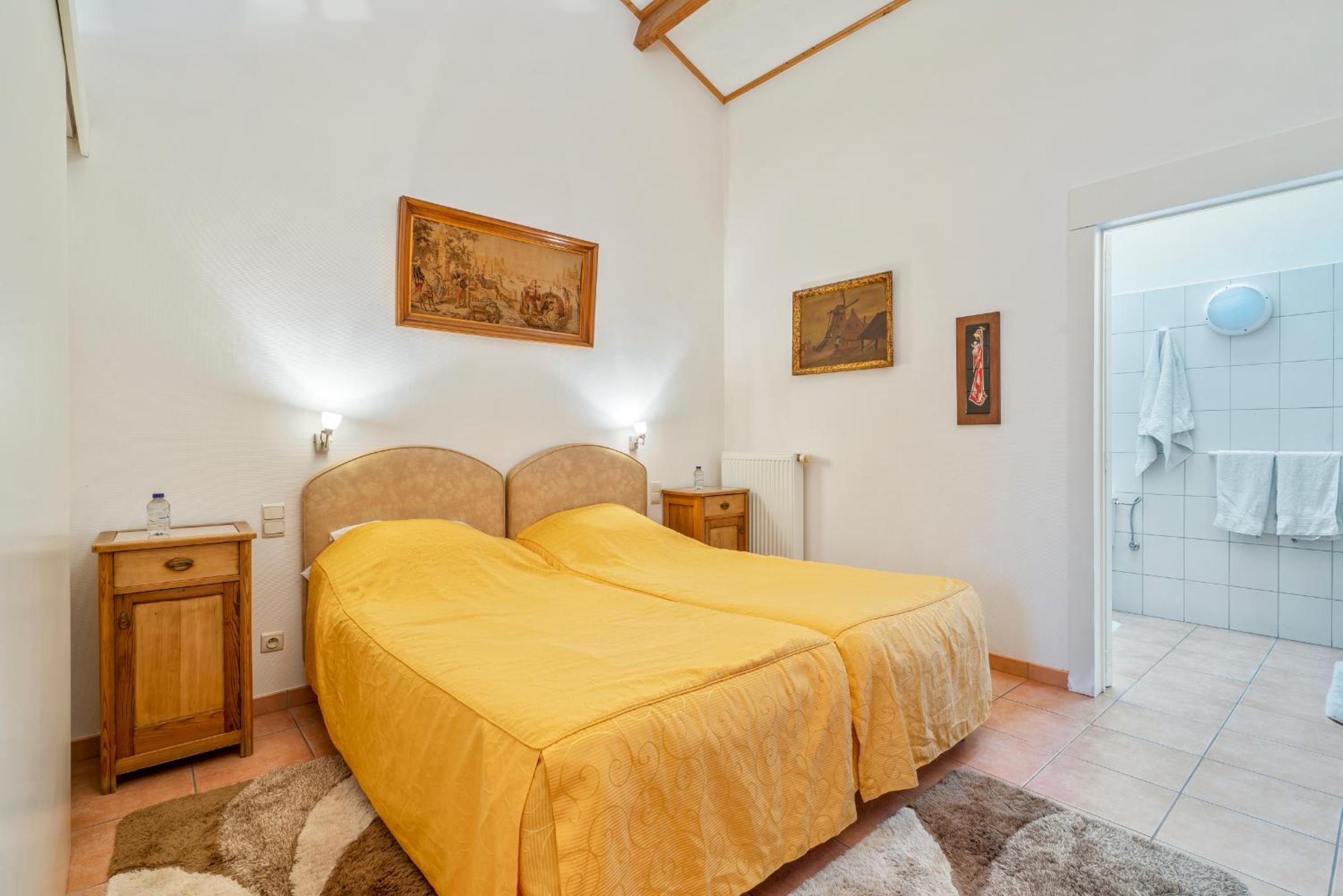 Double Room - Photo 37