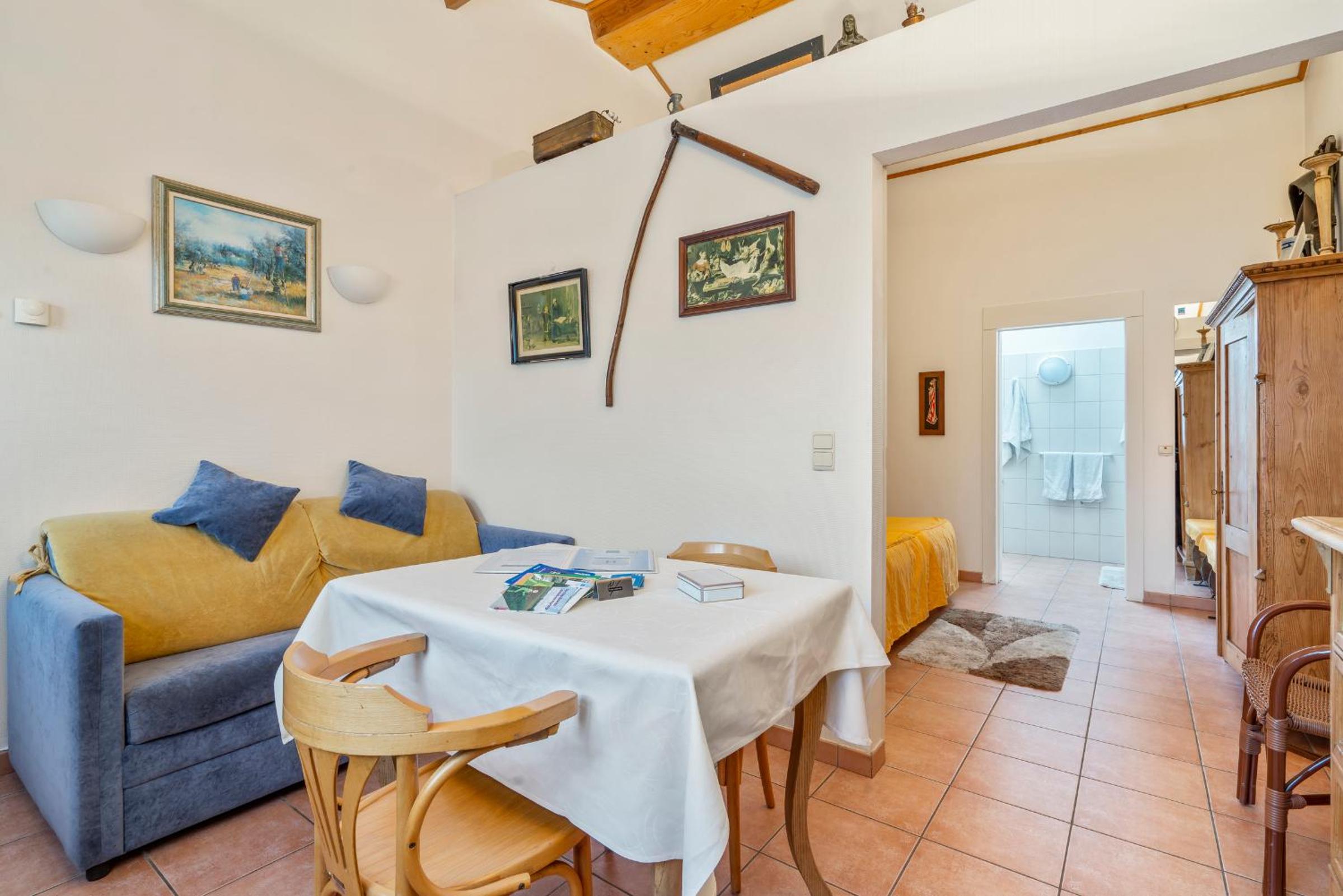 Double Room - Photo 36