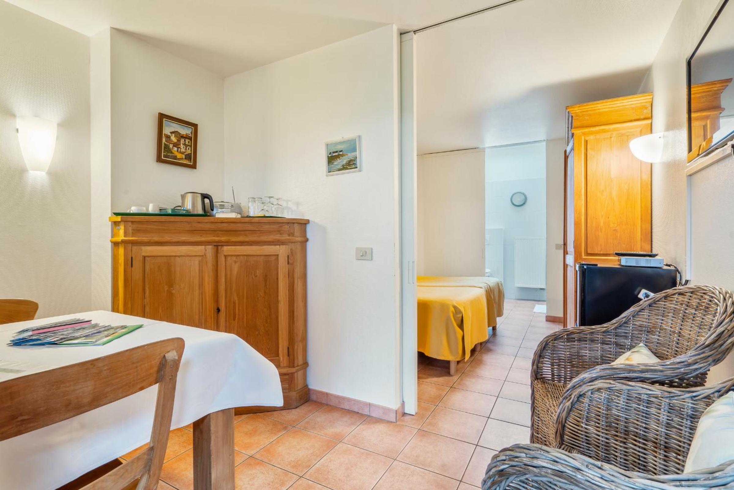 Double Room - Photo 4