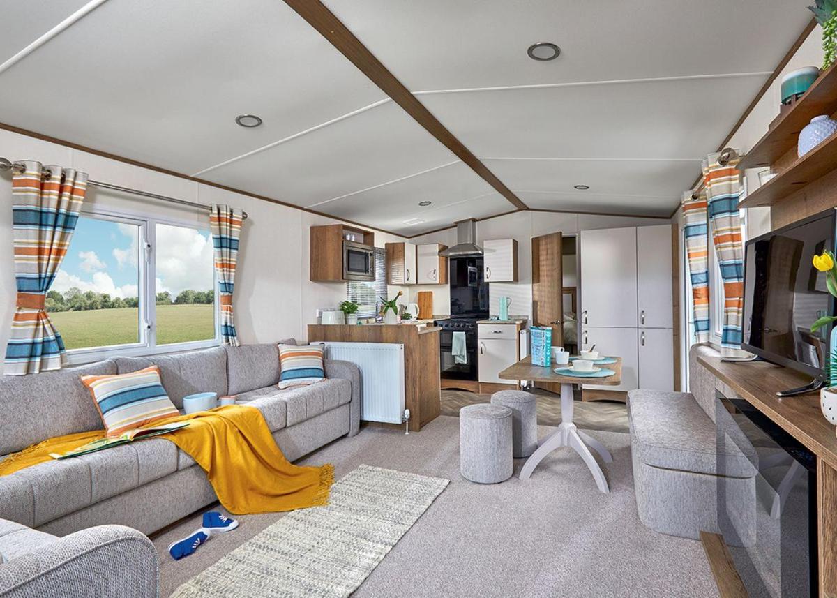 Mobile Home 3 photo 1