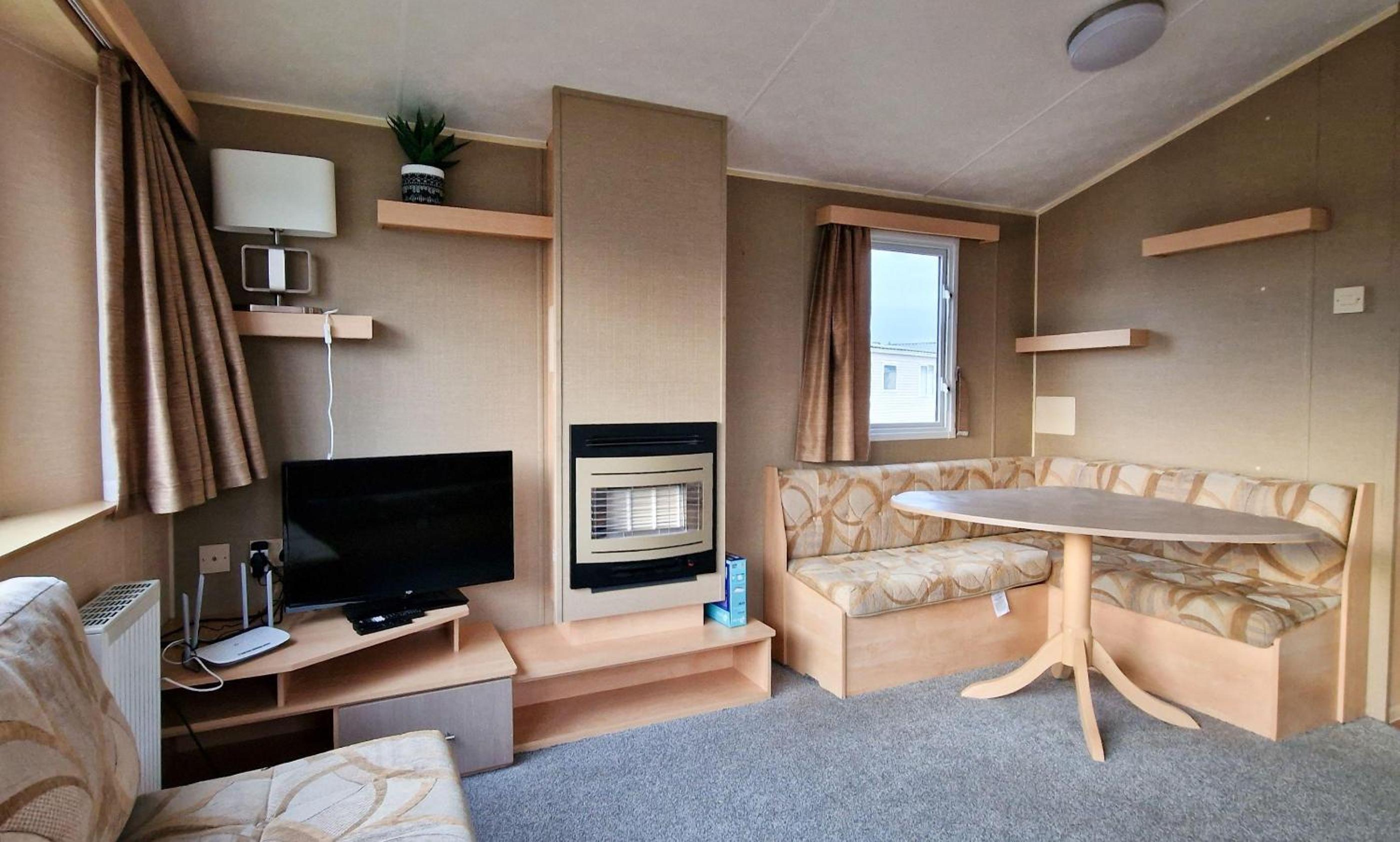 Three-Bedroom Mobile Home photo 1