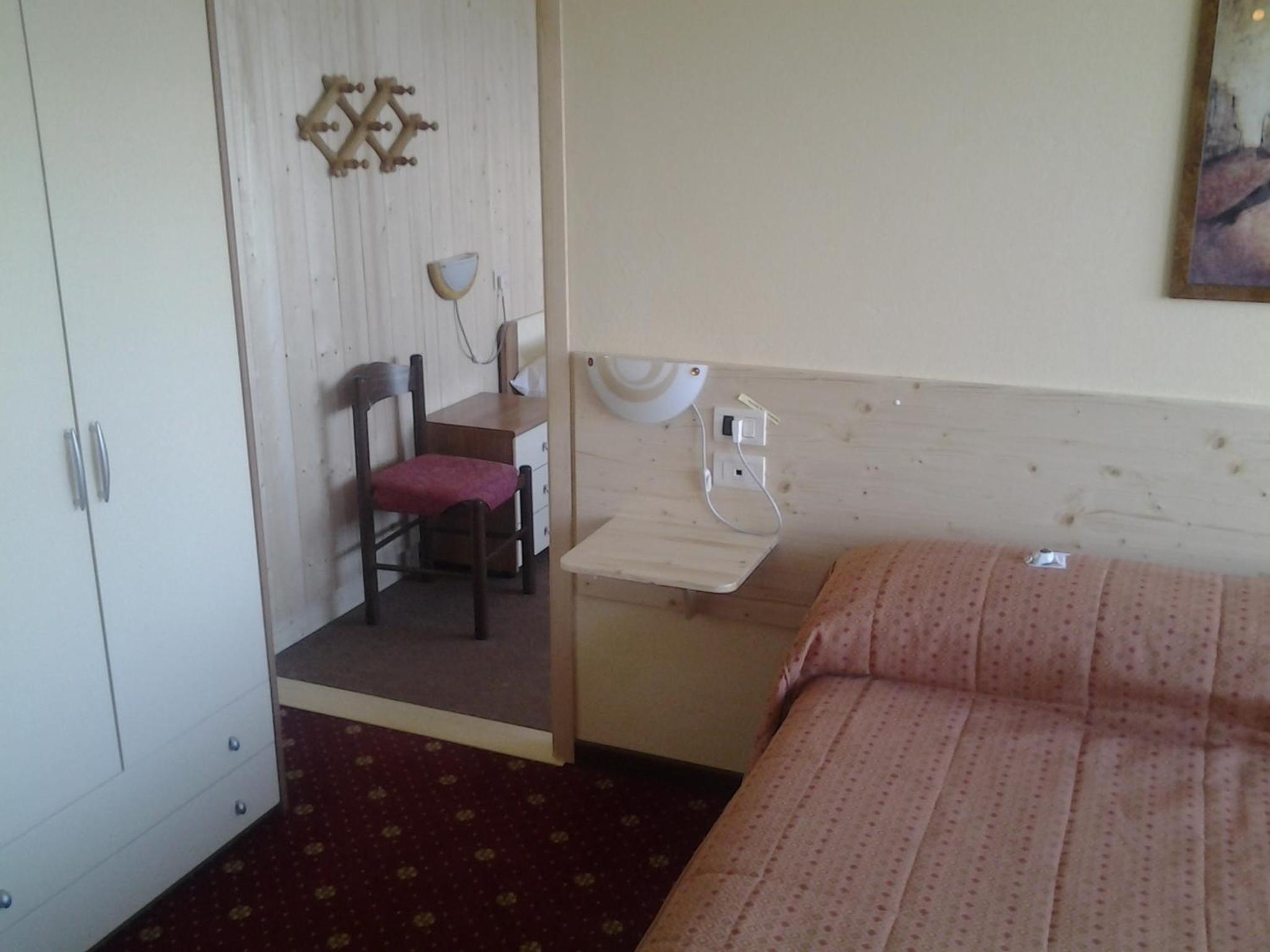 Family Room with Lake View (2 Adults + 2 Children) photo 1