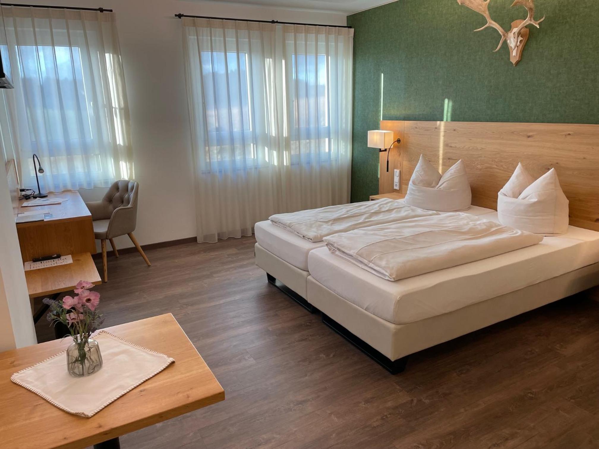 Standard Double Room - Photo 3