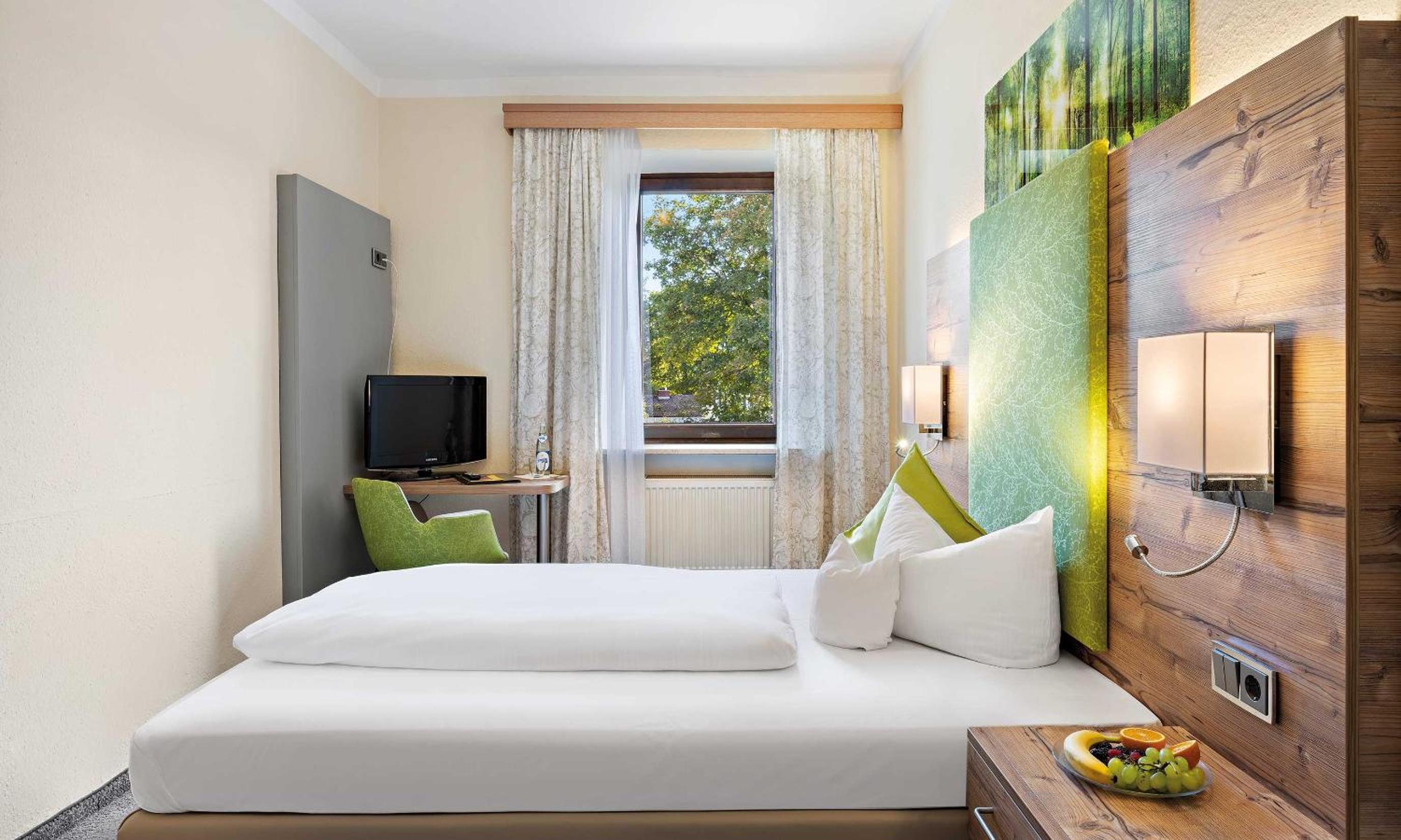 Budget Double Room photo 1