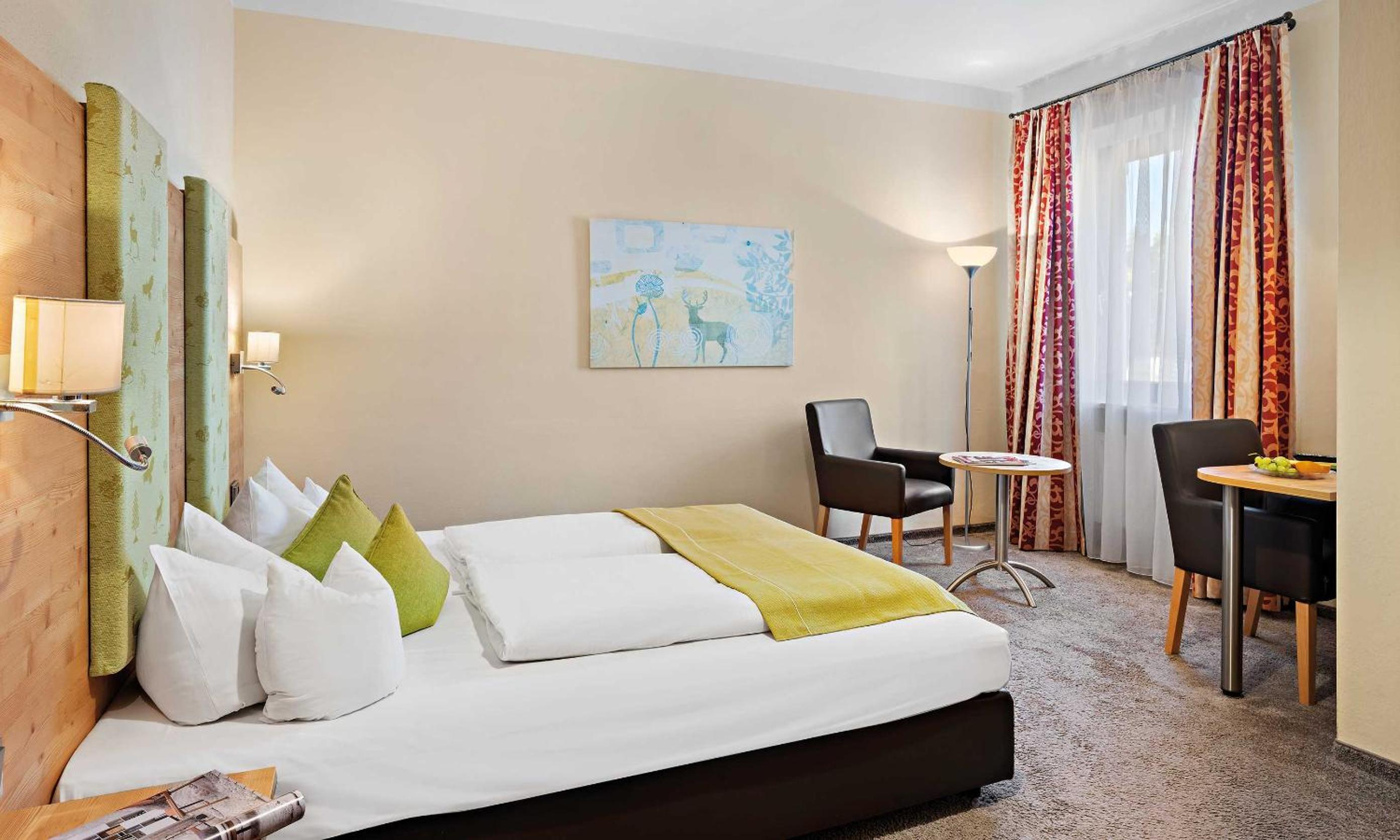 Large Double Room photo 1