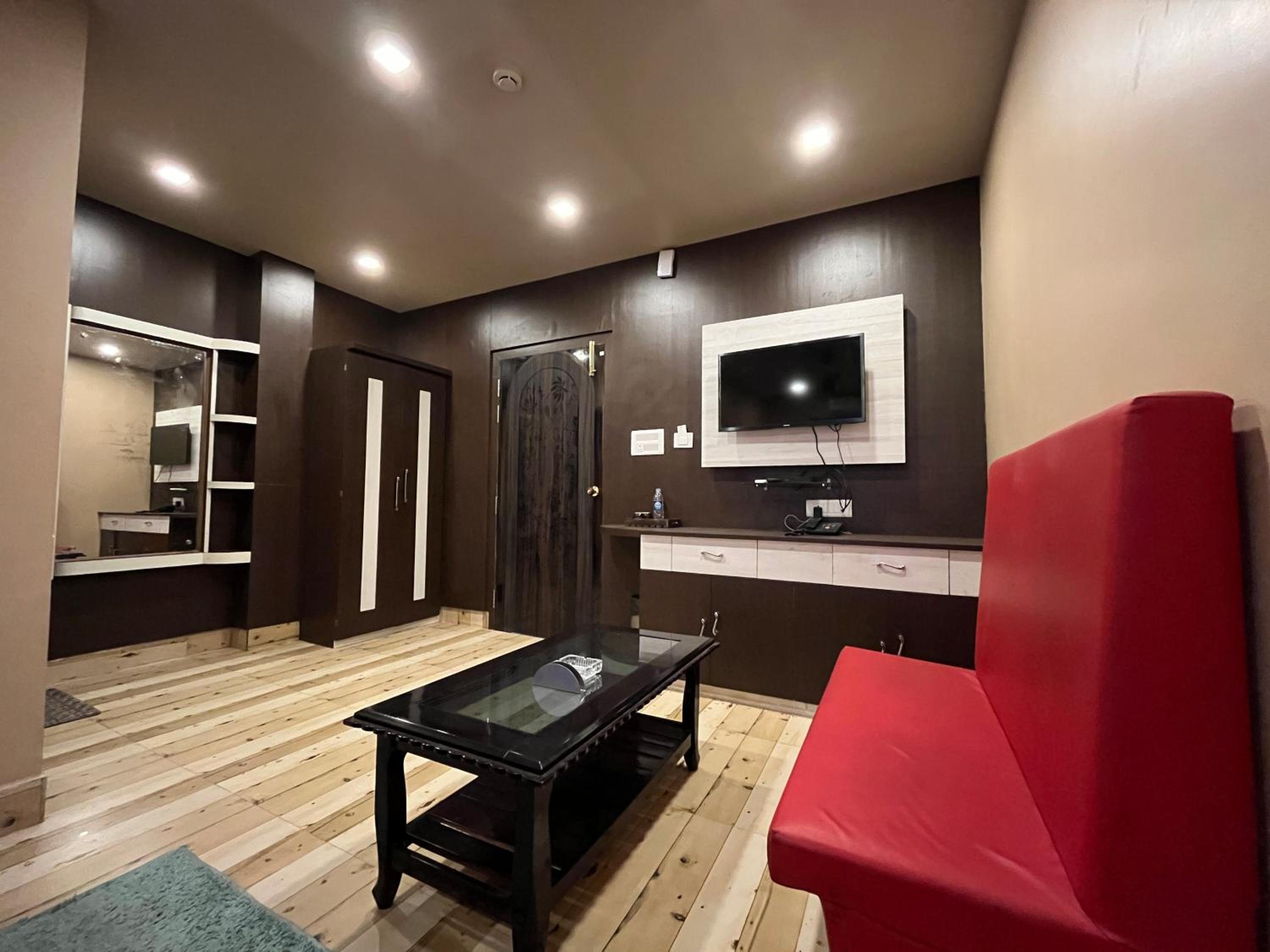 Deluxe Double Room - Photo 1