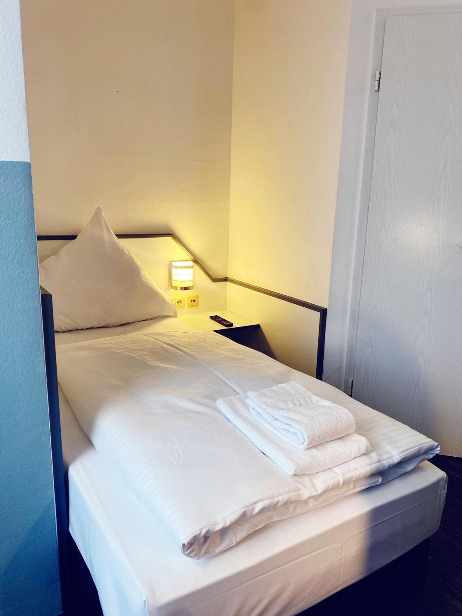Single Room photo 1