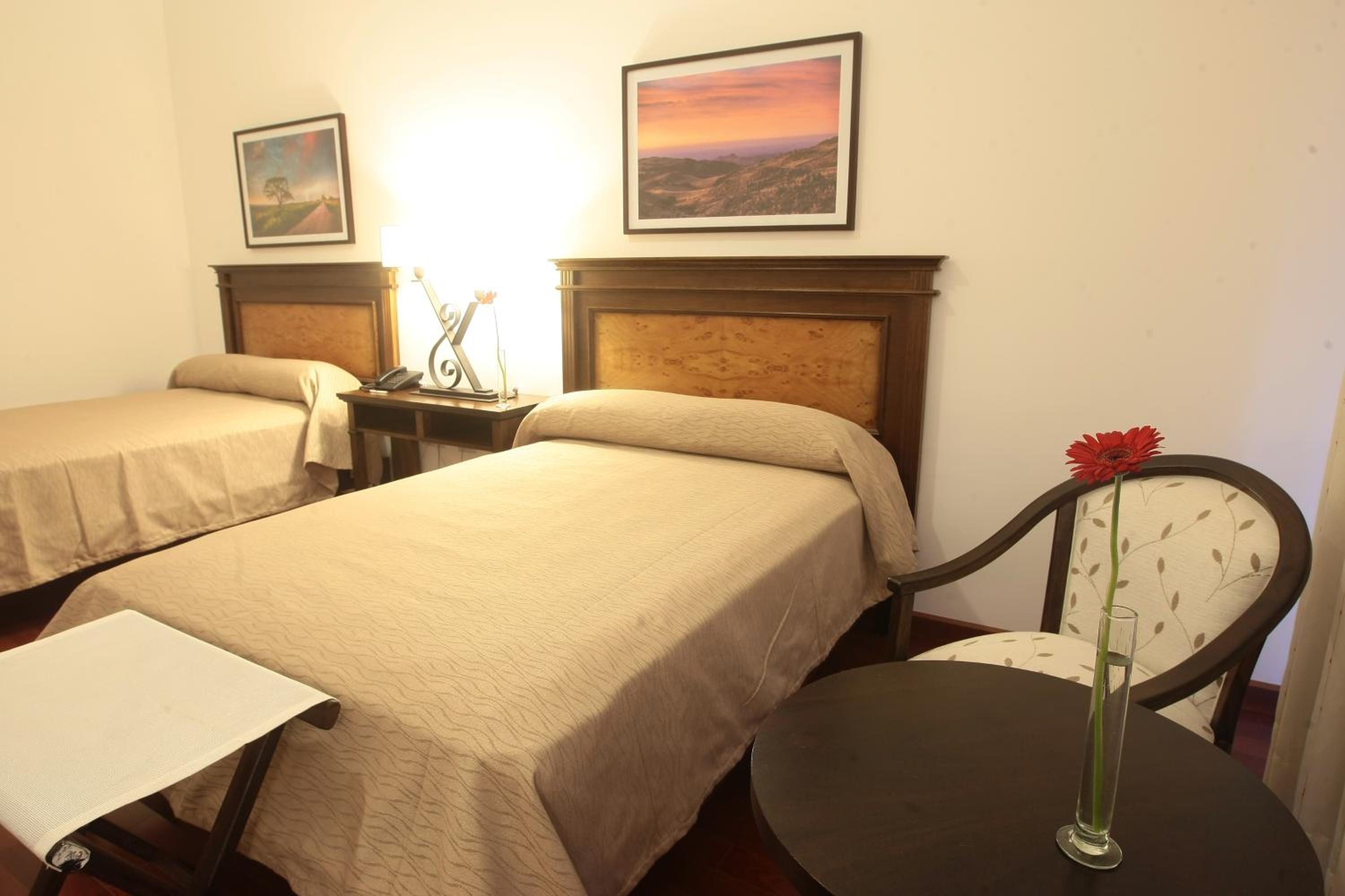 Superior Twin Room photo 2