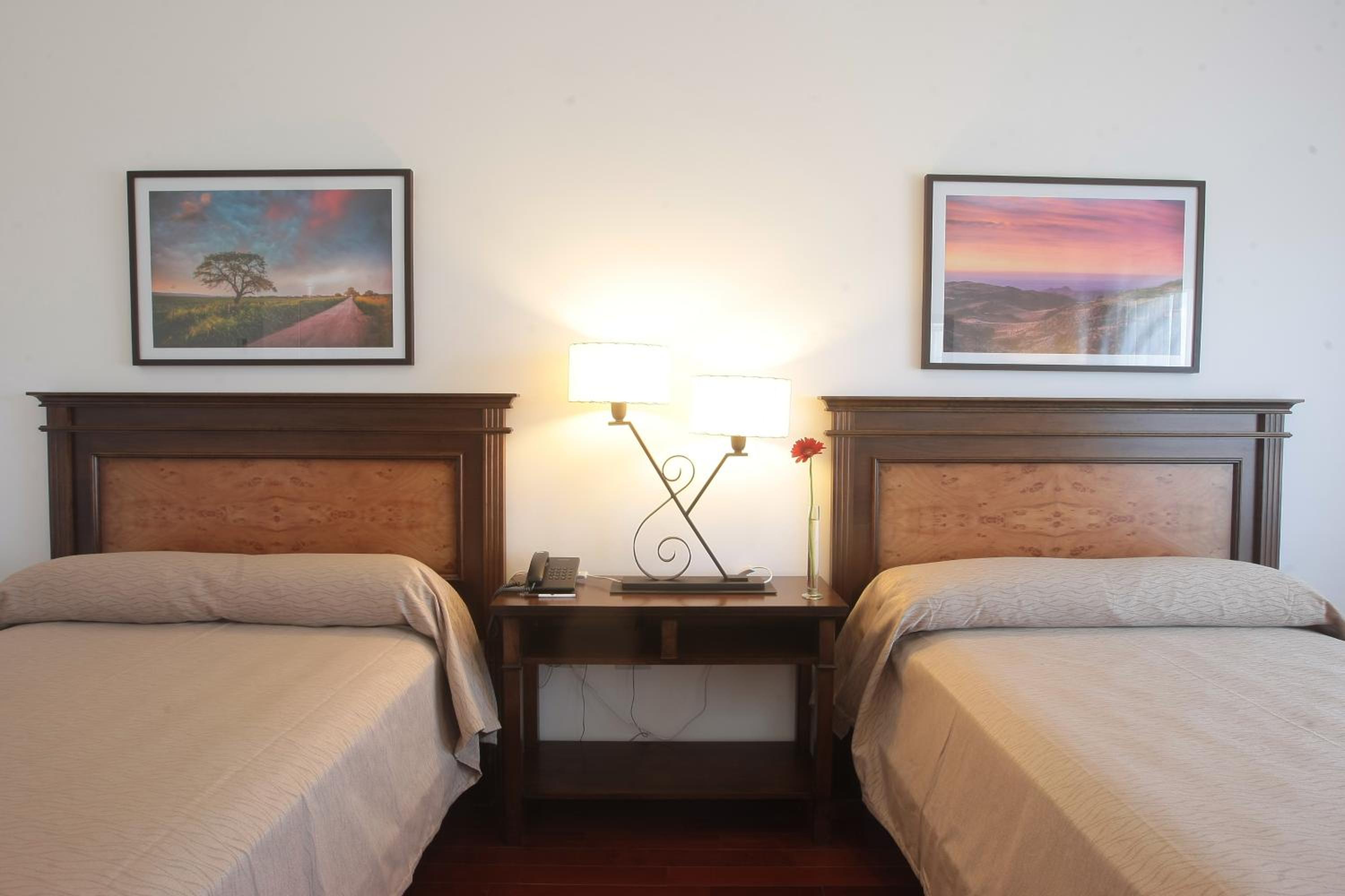 Standard Twin Room photo 2