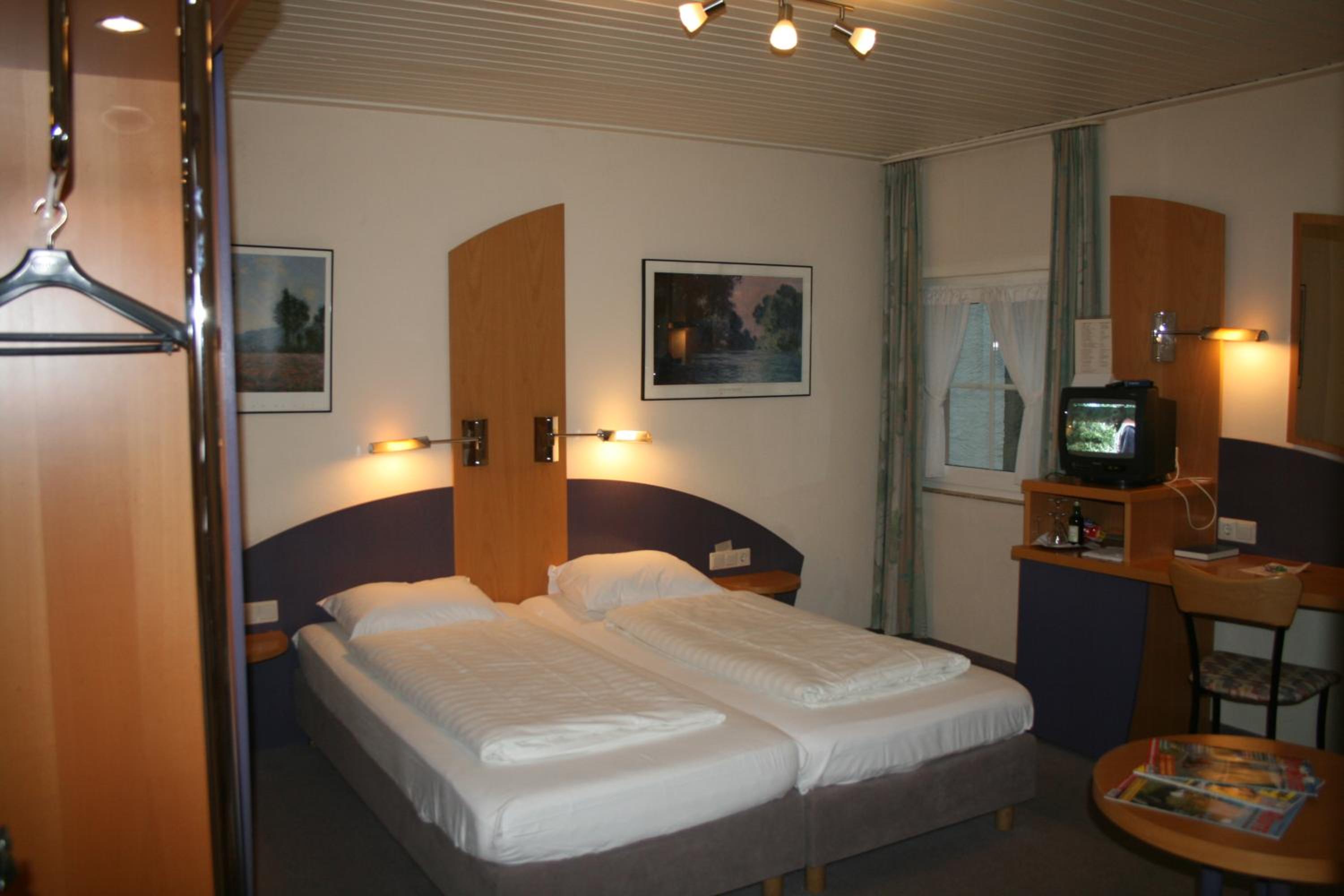 Comfort Double Room - Photo 6