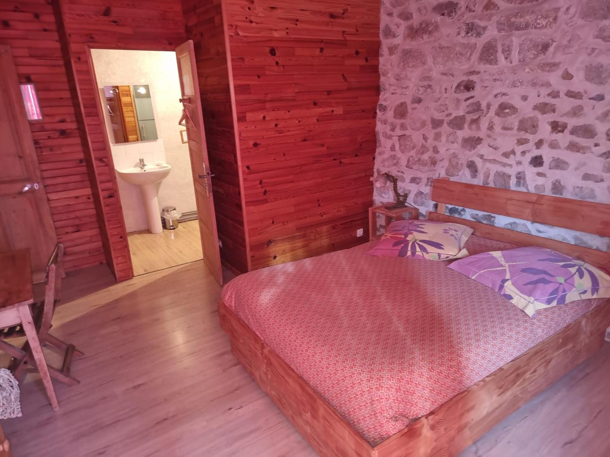 Double Room - Photo 3