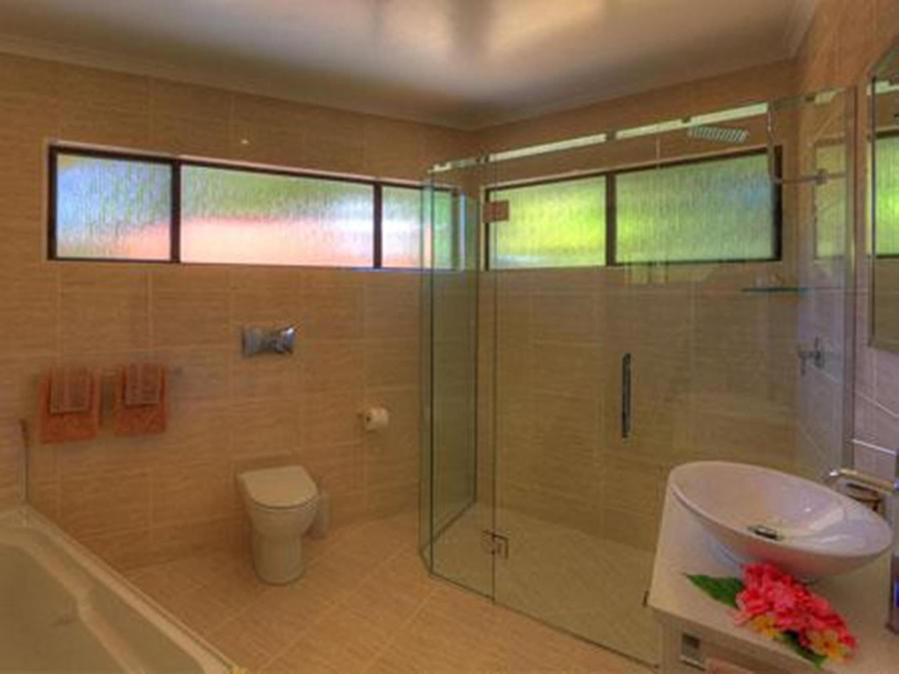 Family Villa - Two-Story photo 3