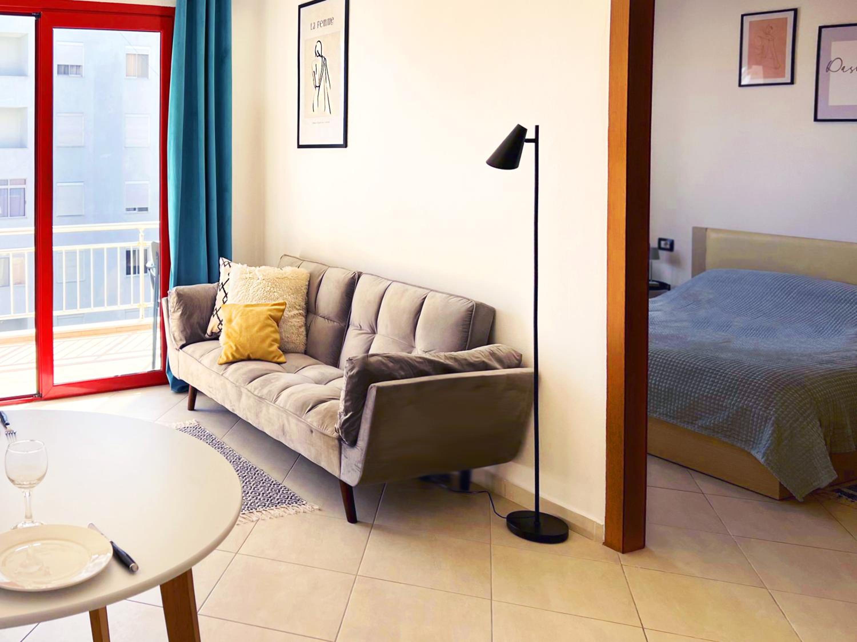 One-Bedroom Apartment