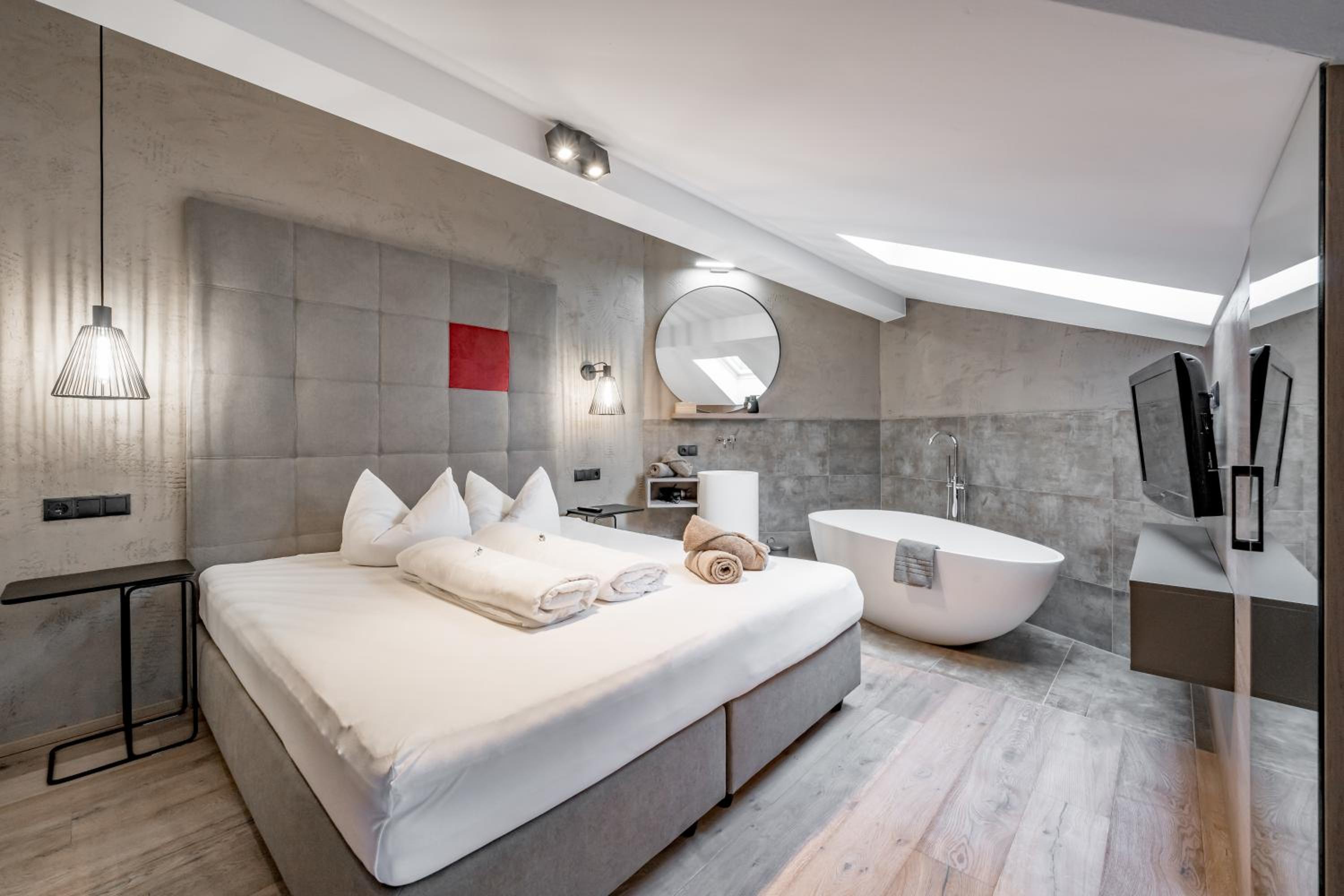 Two-Bedroom Apartment - Photo 1