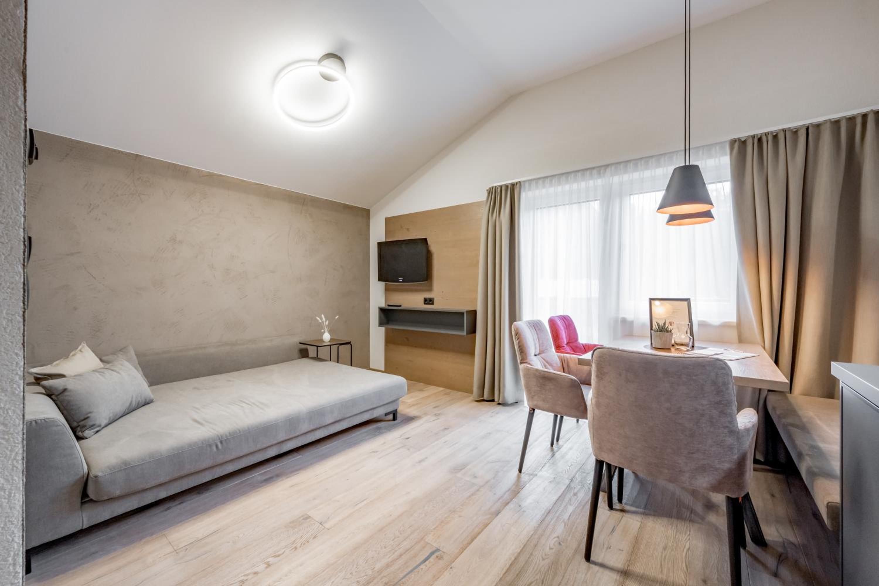 Two-Bedroom Apartment - Photo 6
