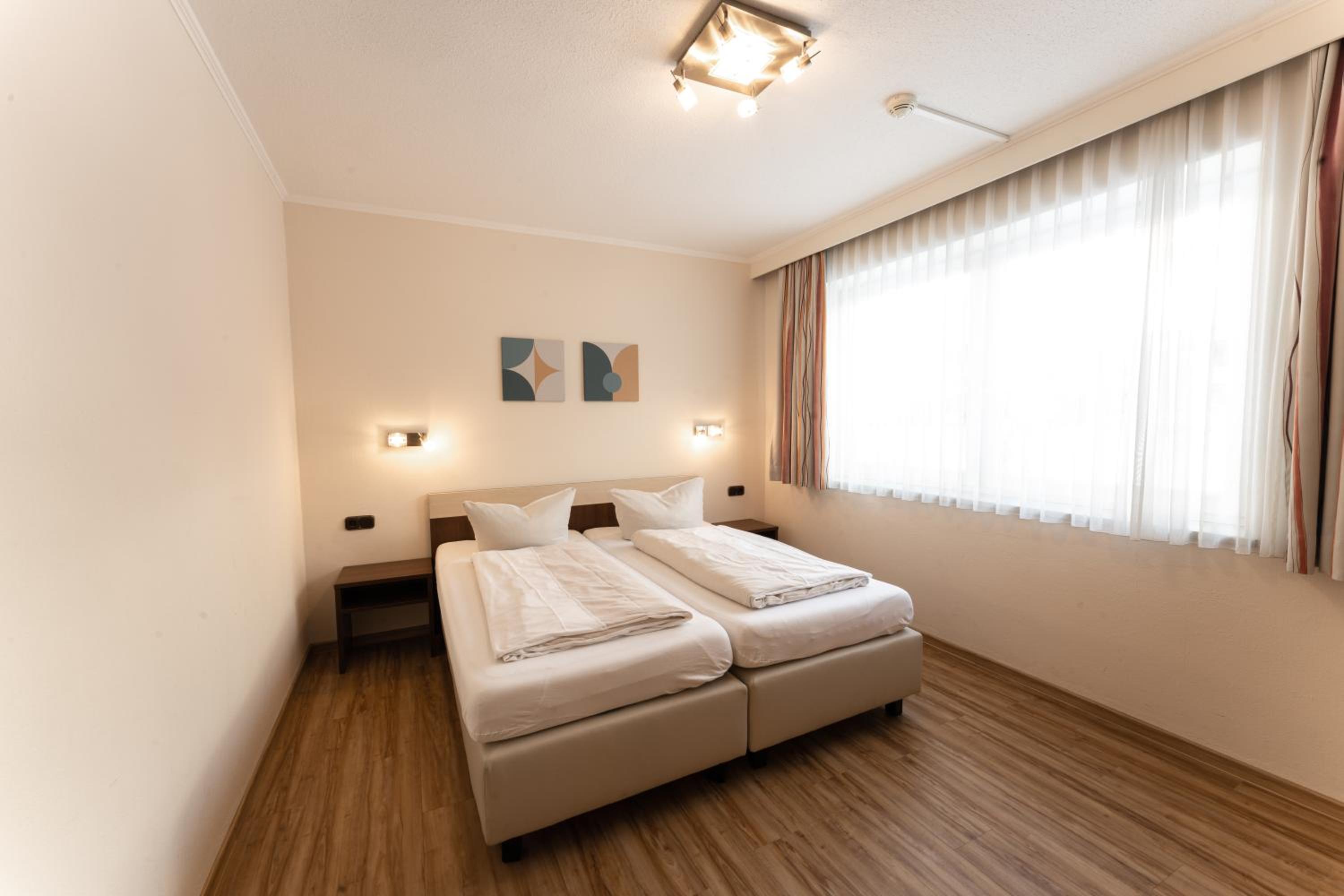 Apartment (4 Adults) - Photo 7