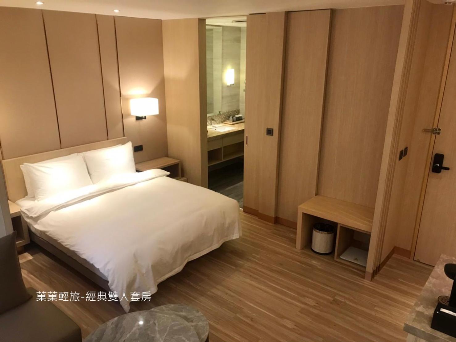 Deluxe Suite photo 1