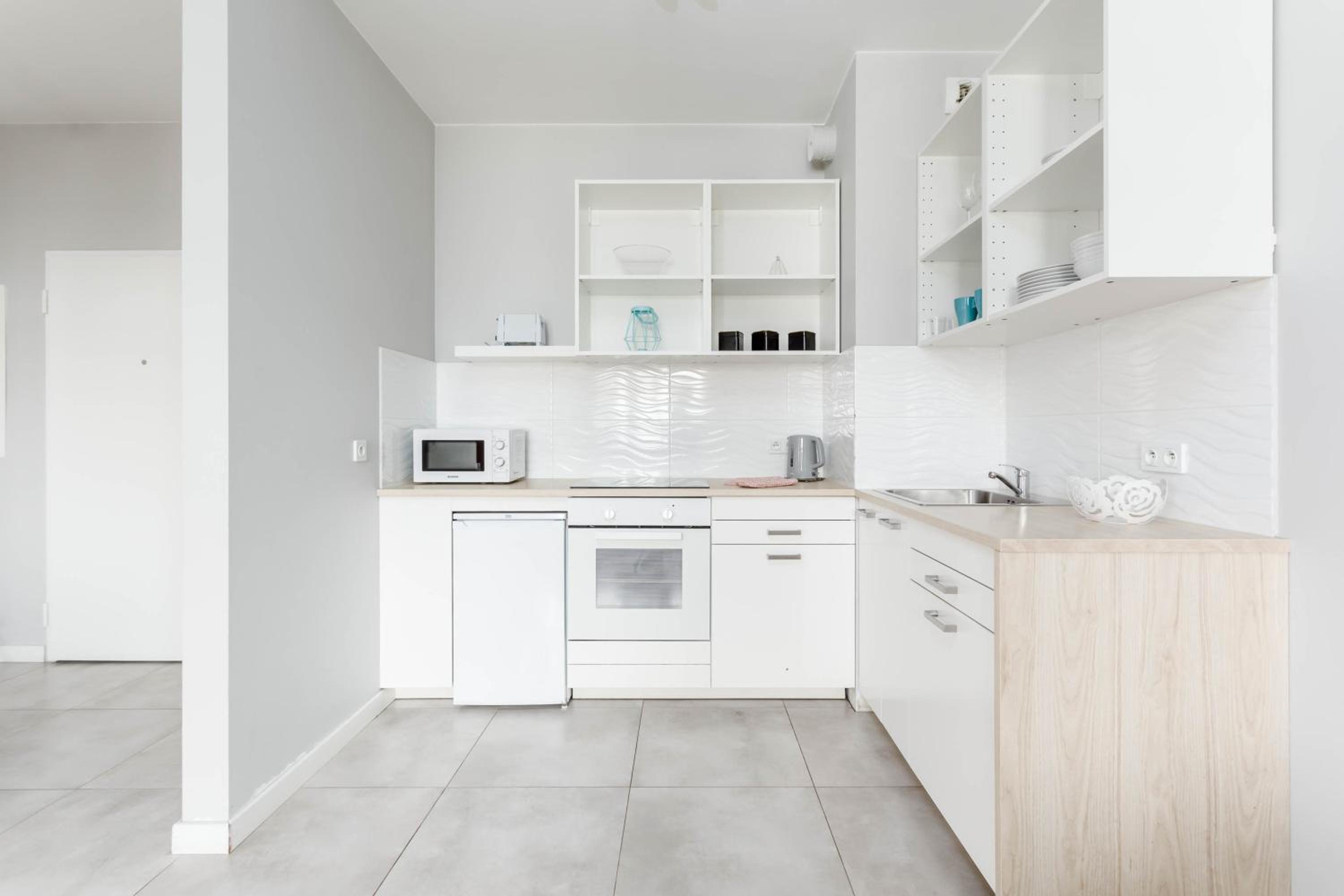 One-Bedroom Apartment - Photo 8