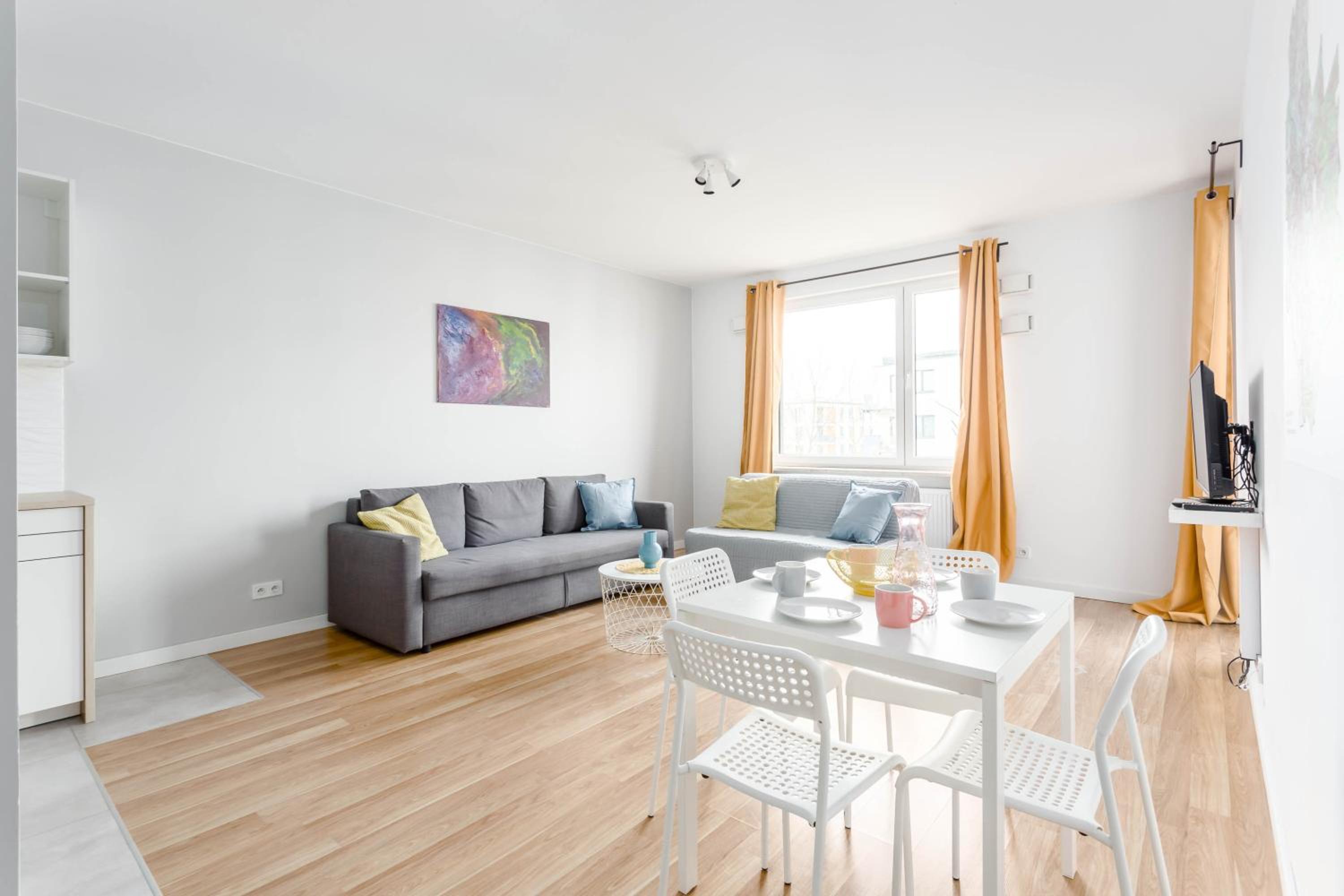 One-Bedroom Apartment - Photo 12