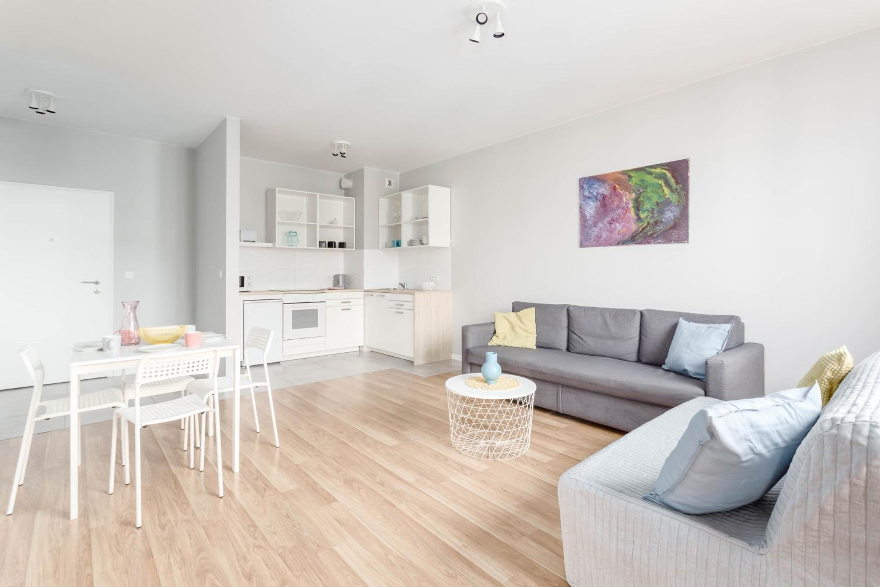 One-Bedroom Apartment - Photo 10