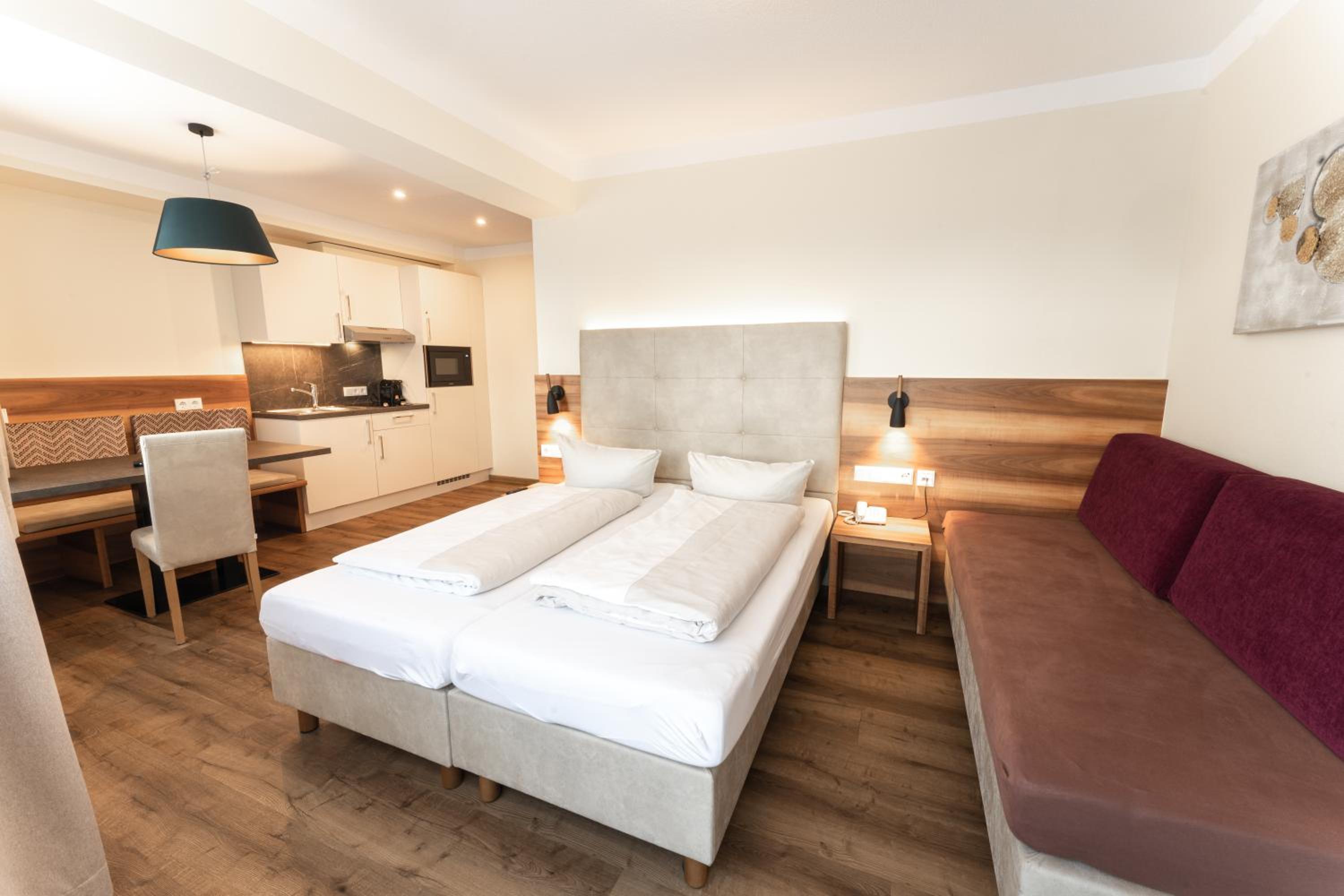 Double Room - Photo 2