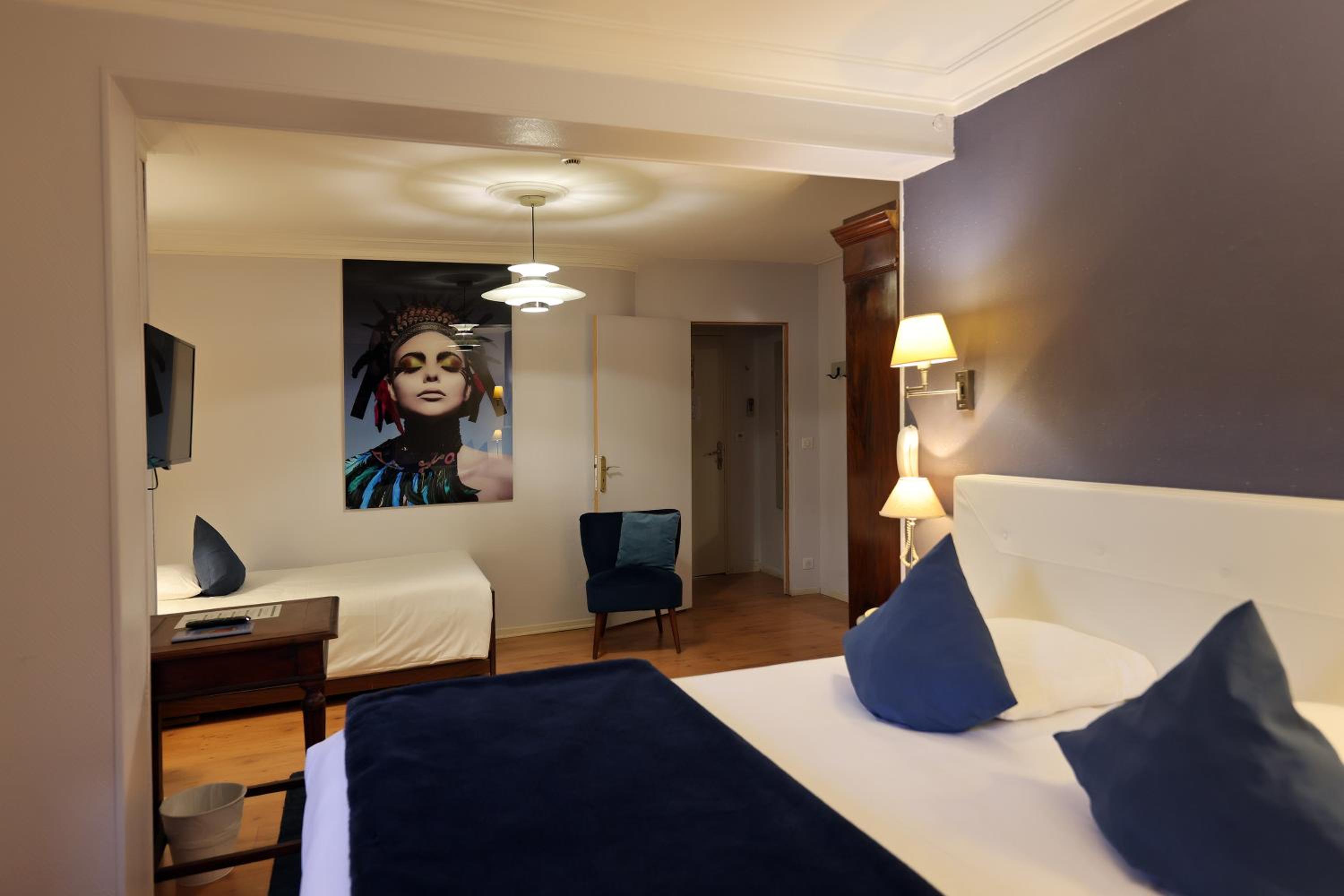 Premium Triple Room - Photo 2