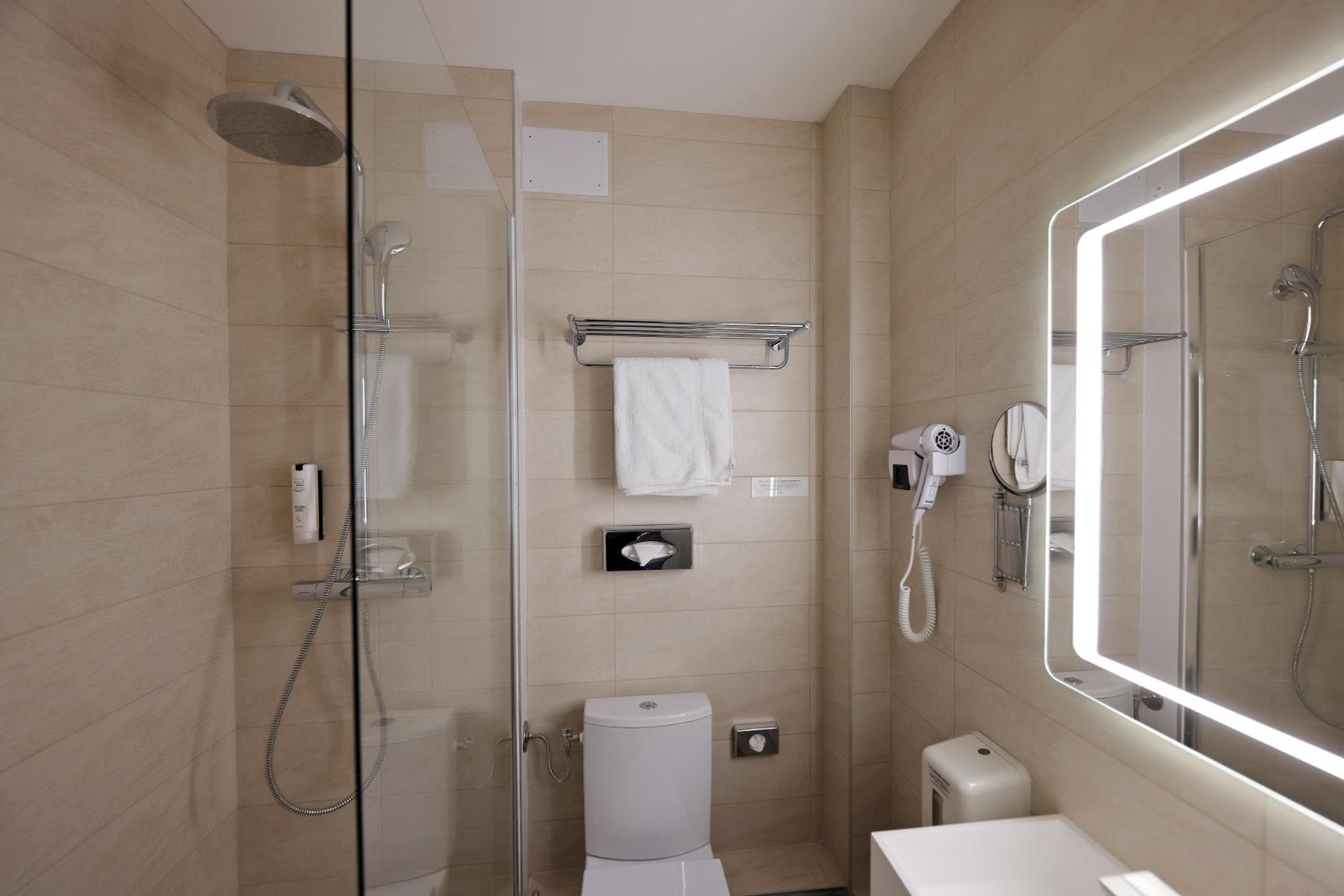 Standard Double Room - Photo 4