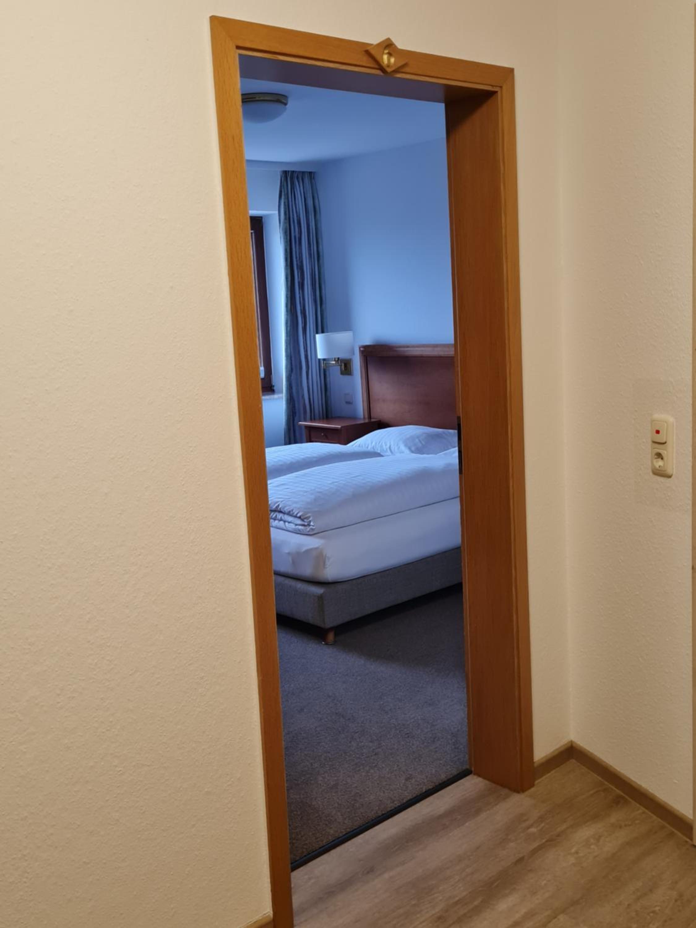 Double Room with Private External Bathroom - Photo 6