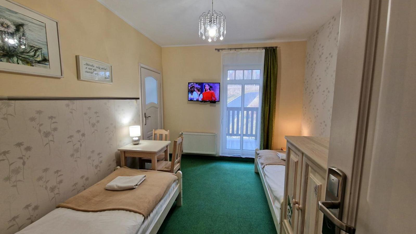 Double Room with Balcony - Photo 1