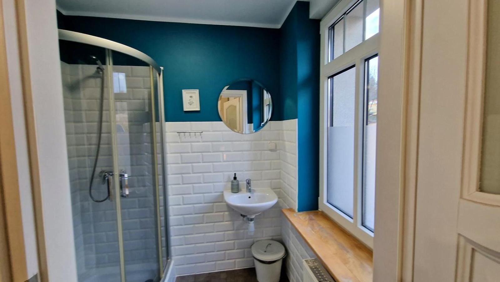 Double Room with Balcony - Photo 5