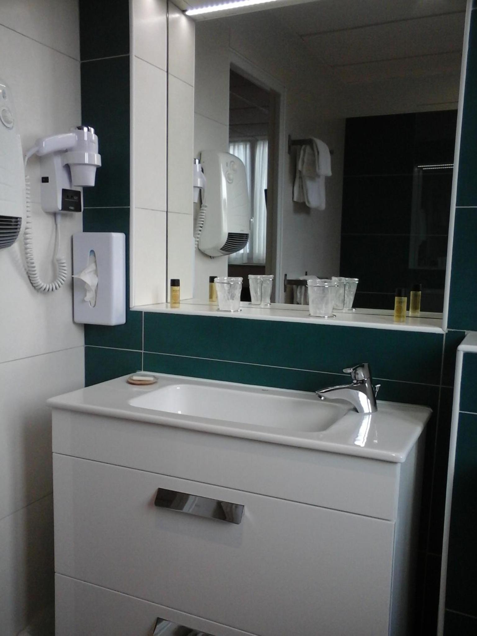 Superior Double Room - Photo 3