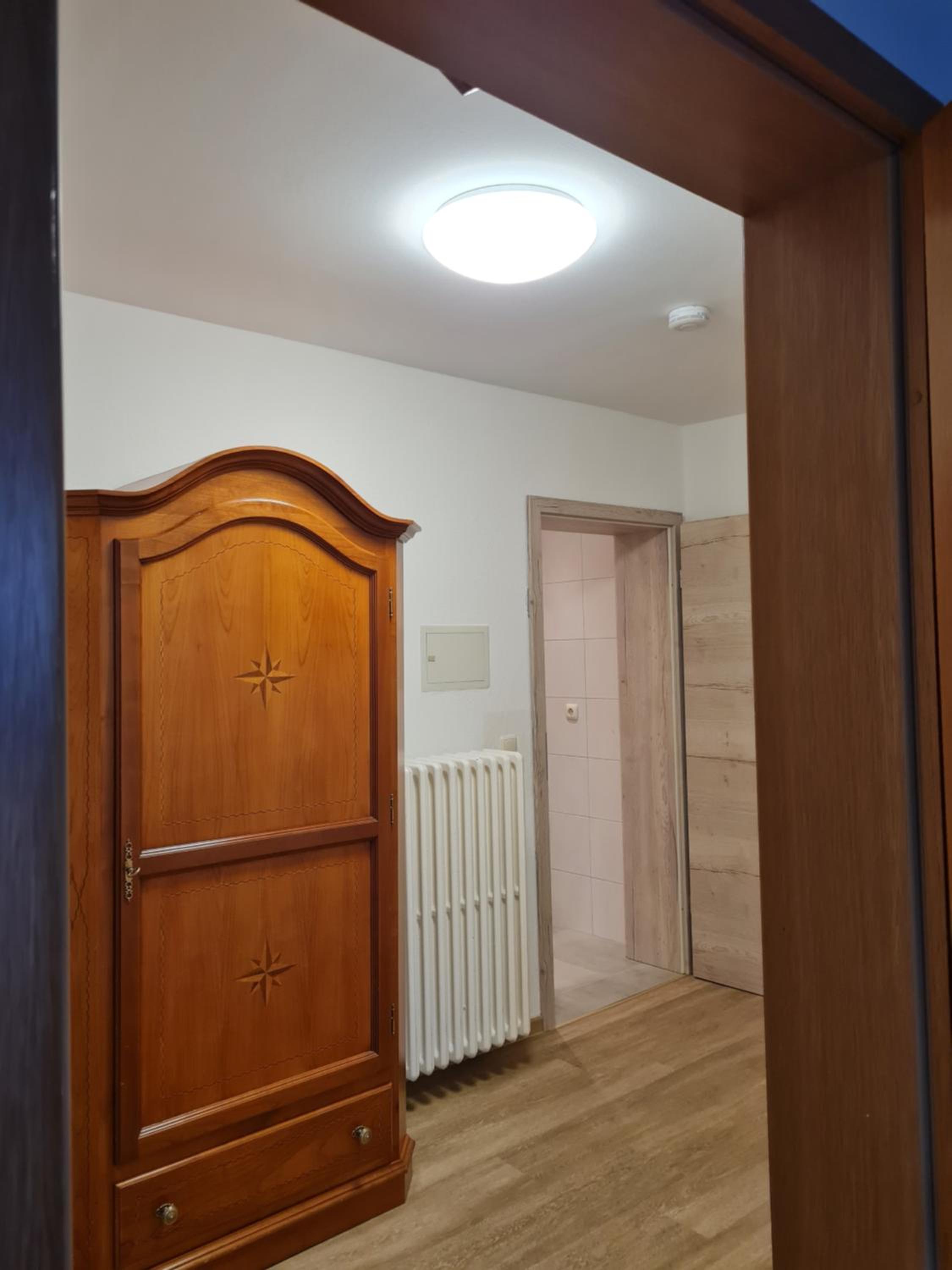 Double Room with Private External Bathroom - Photo 1