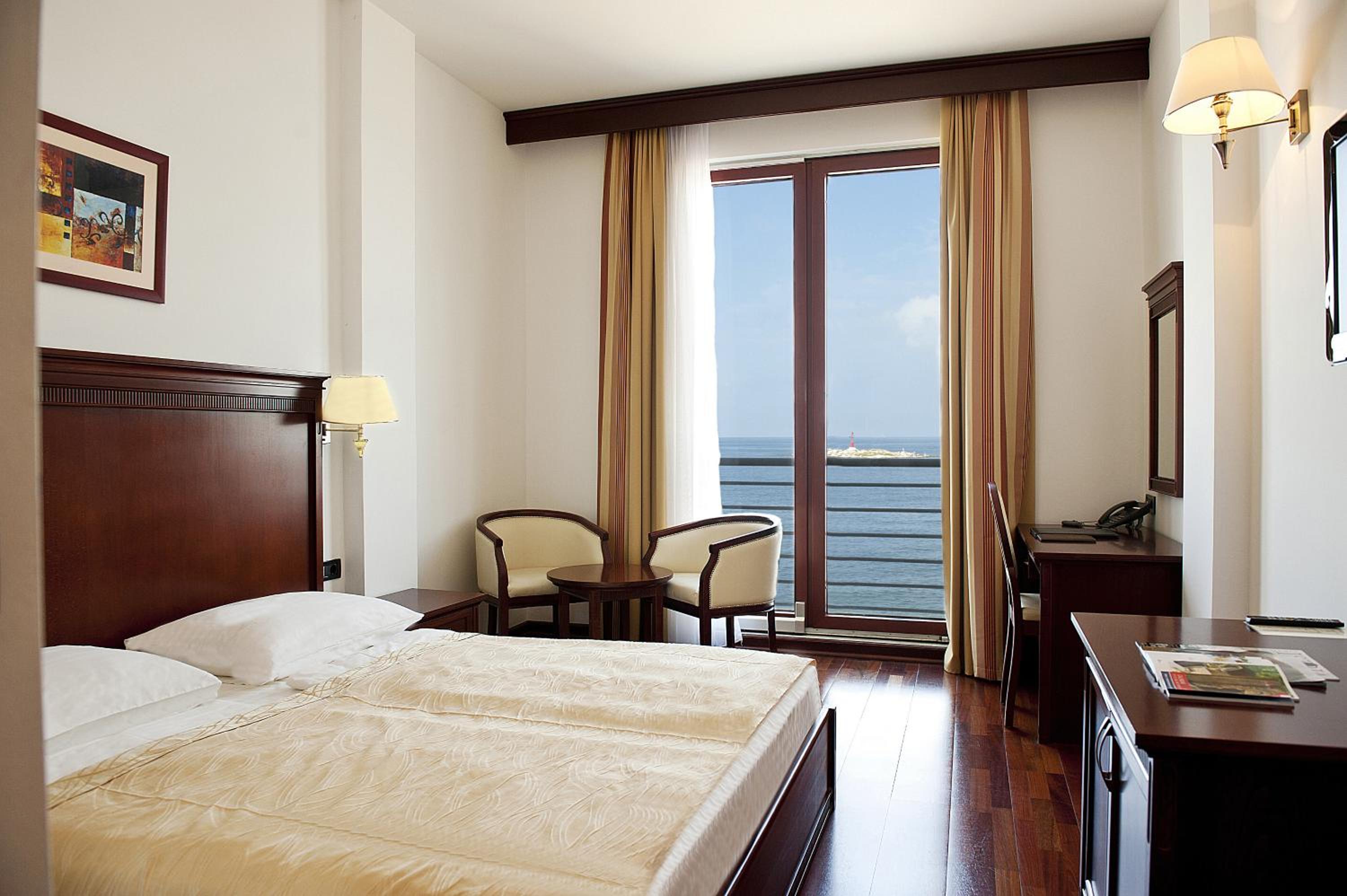 Premium Double Room - Photo 1