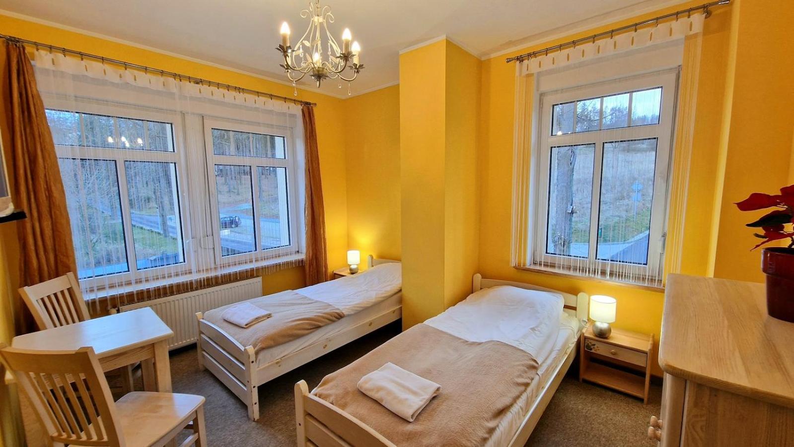 Standard Twin Room with Garden View photo 2