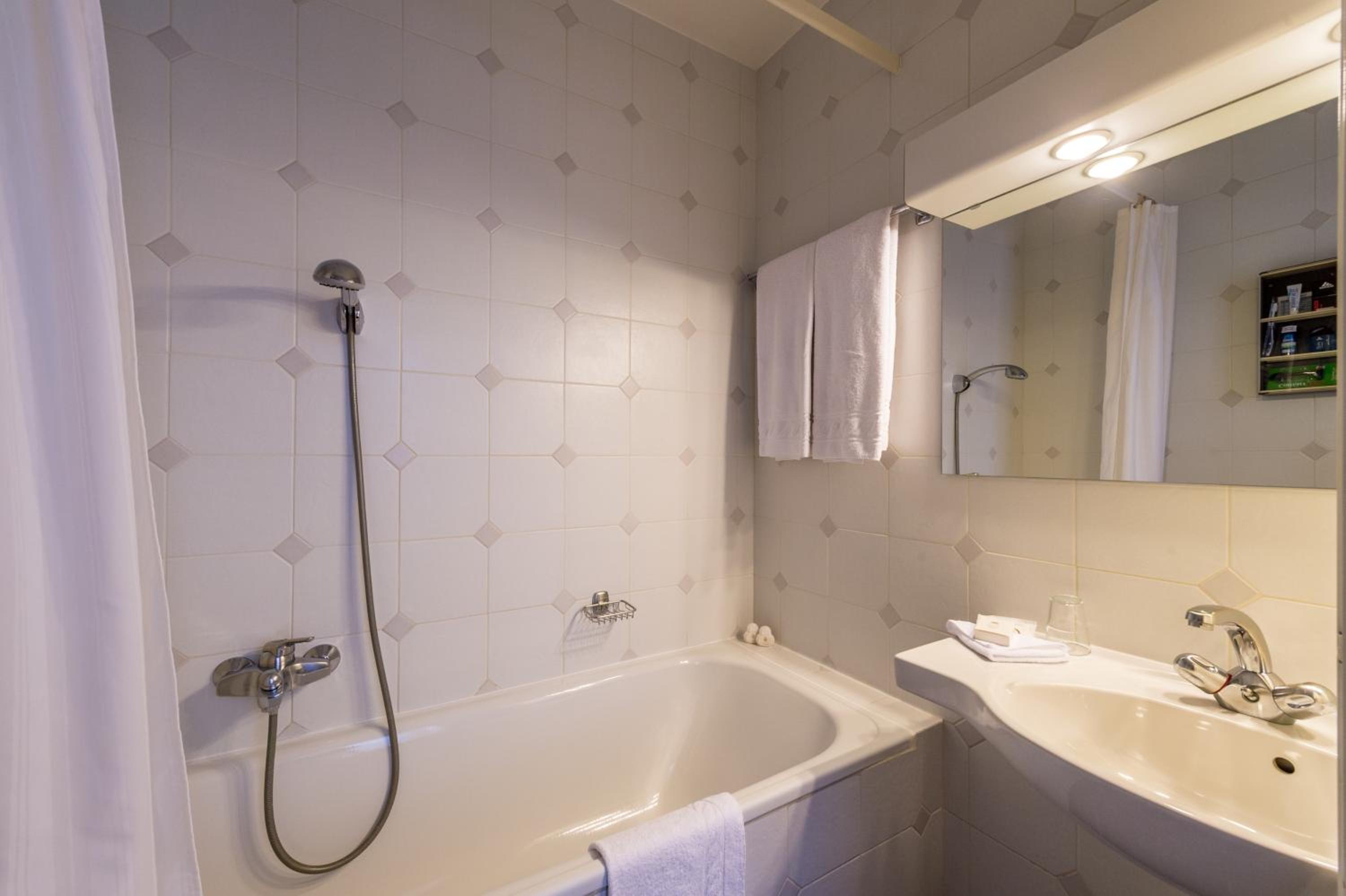 Single Room photo 2