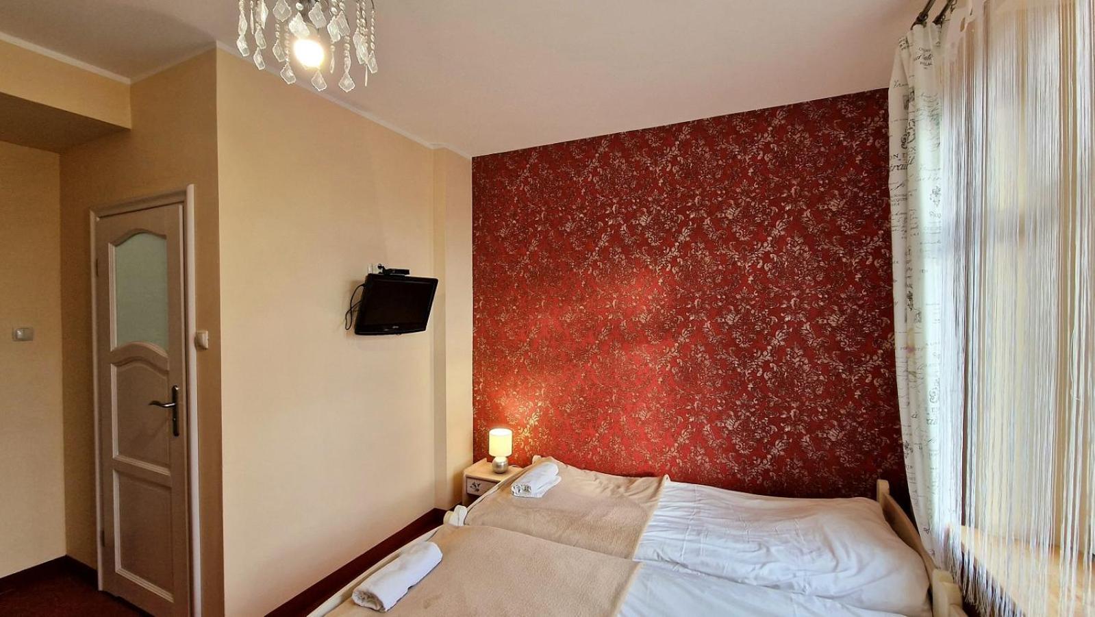 Standard Twin Room with Garden View - Photo 3