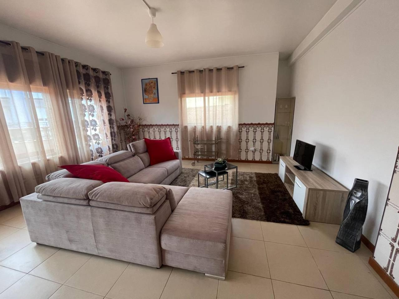 Two-Bedroom House photo 3