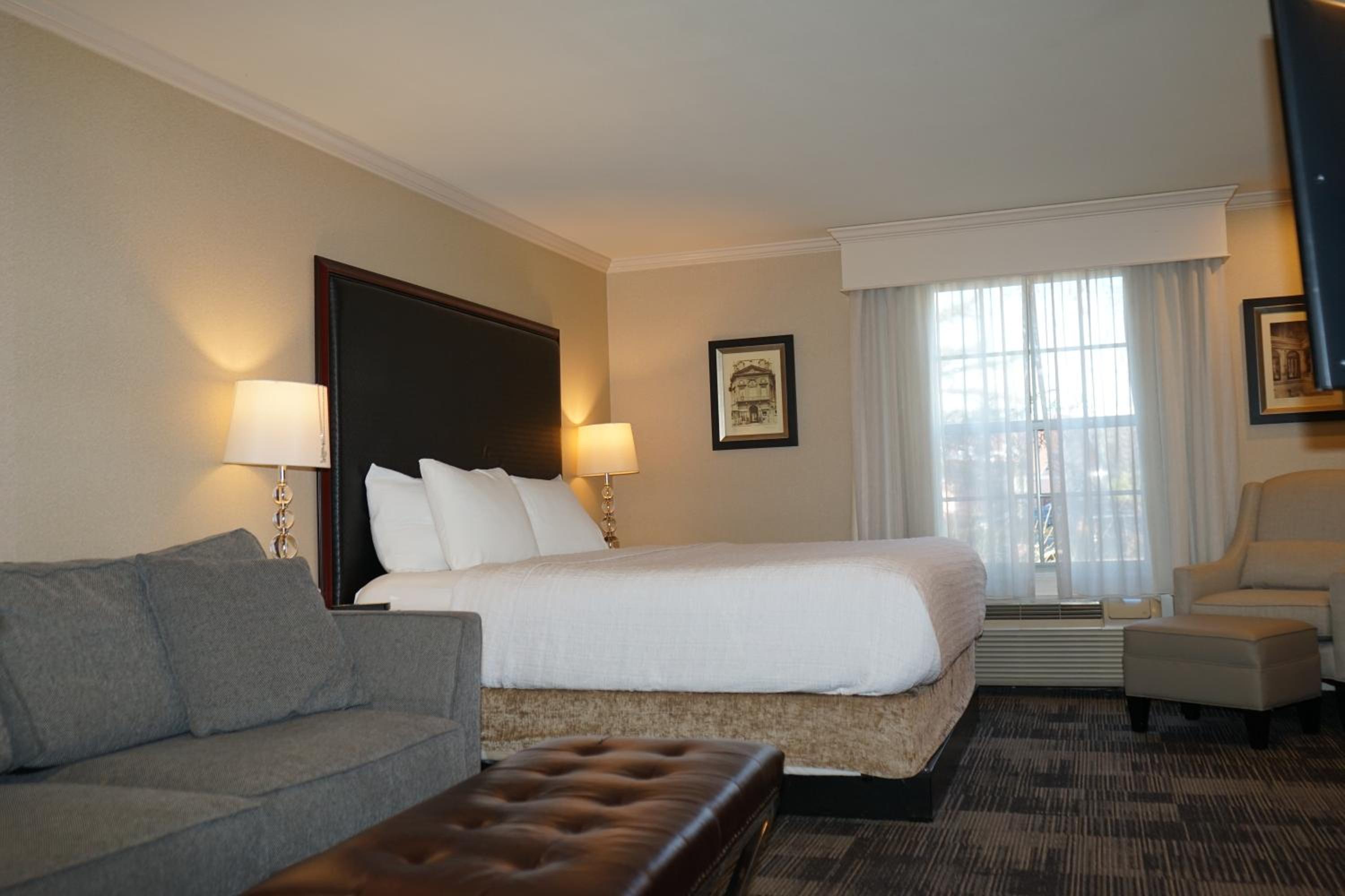 King Studio Suite - Non-Smoking - Photo 4